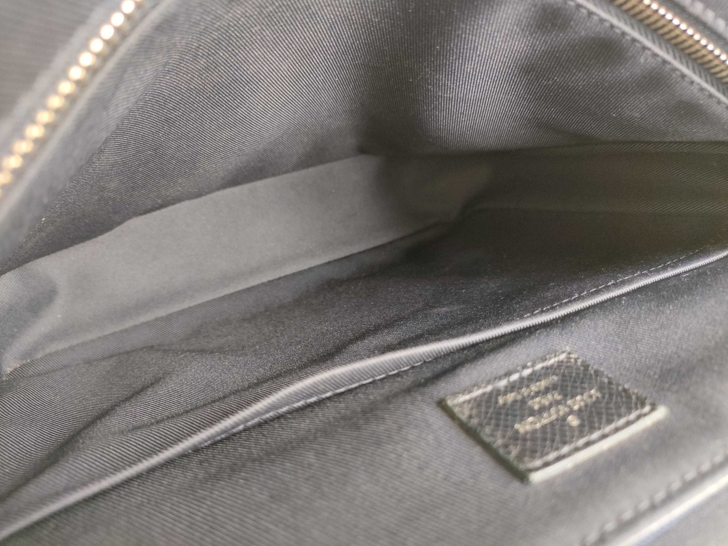 LOUIS VUITTON RFID Unverified PL3167 LV Taiga Roman PM Shoulder Bag