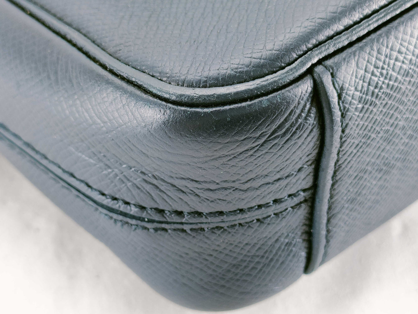 LOUIS VUITTON RFID Unverified PL3167 LV Taiga Roman PM Shoulder Bag