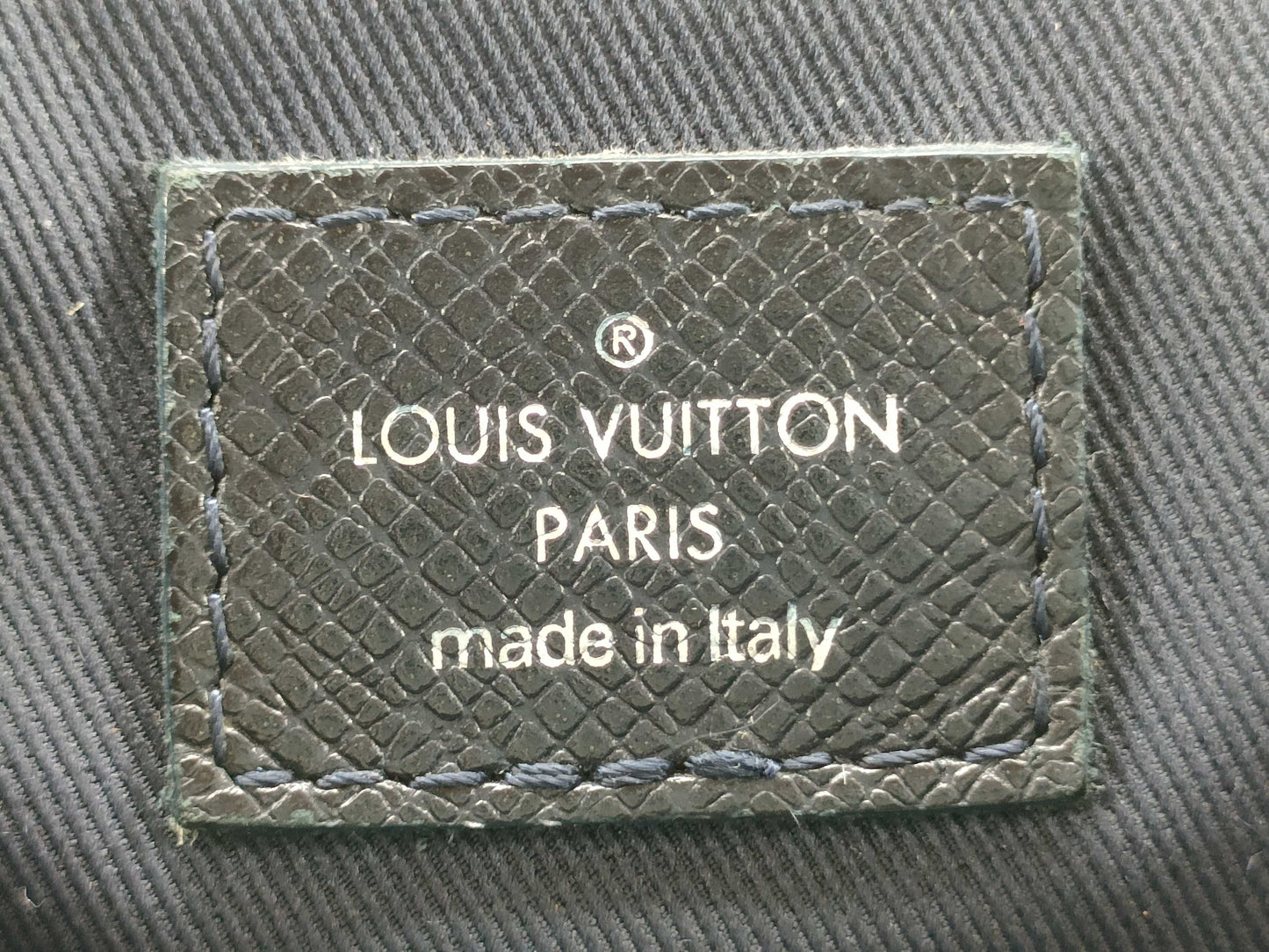 LOUIS VUITTON RFID Unverified PL3167 LV Taiga Roman PM Shoulder Bag