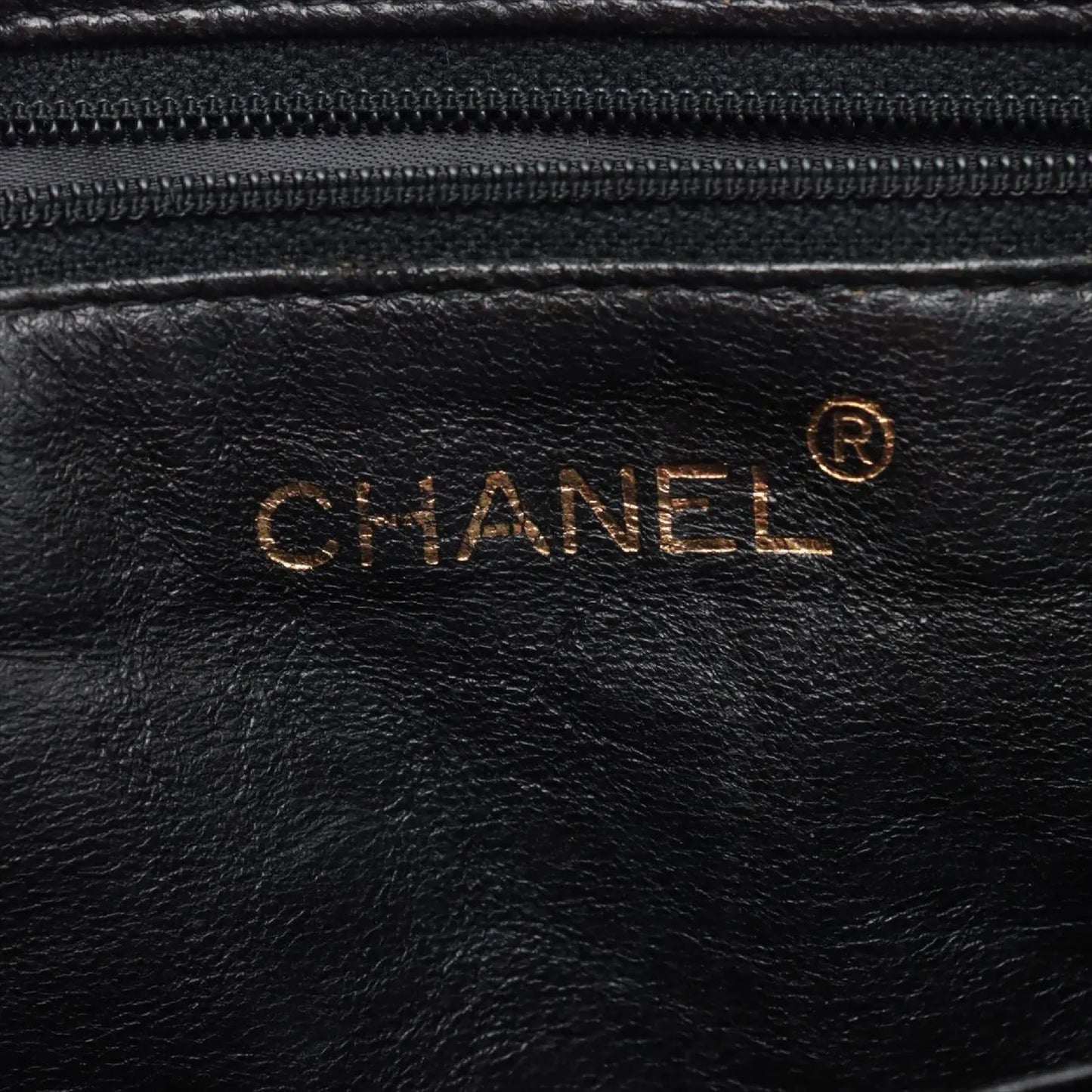 CHANEL bias stitch patent leather shoulder bag