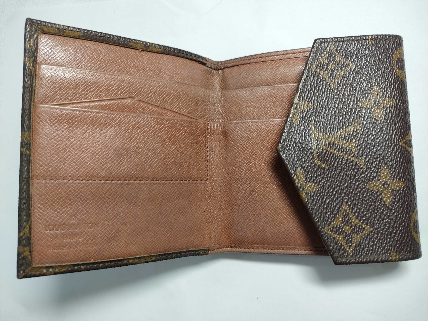 LOUIS VUITTON Monogram Louis Vuitton Porte Monnaie Carte Credit Wallet