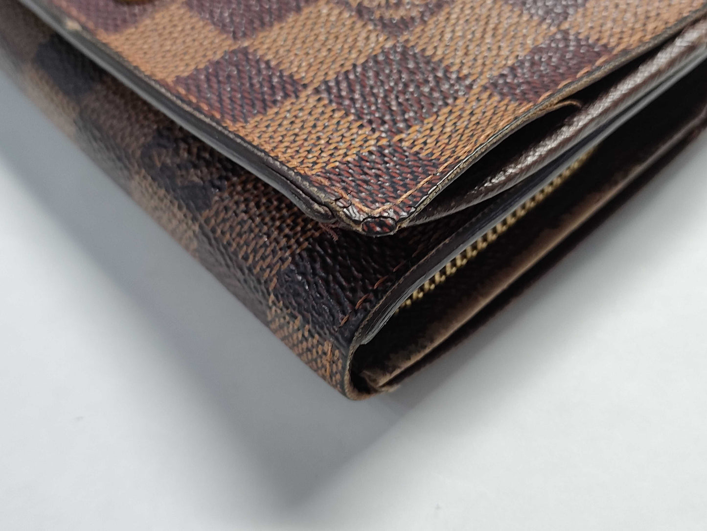 LOUIS VUITTON Damier Louis Vuitton Wallet Damier Wallet