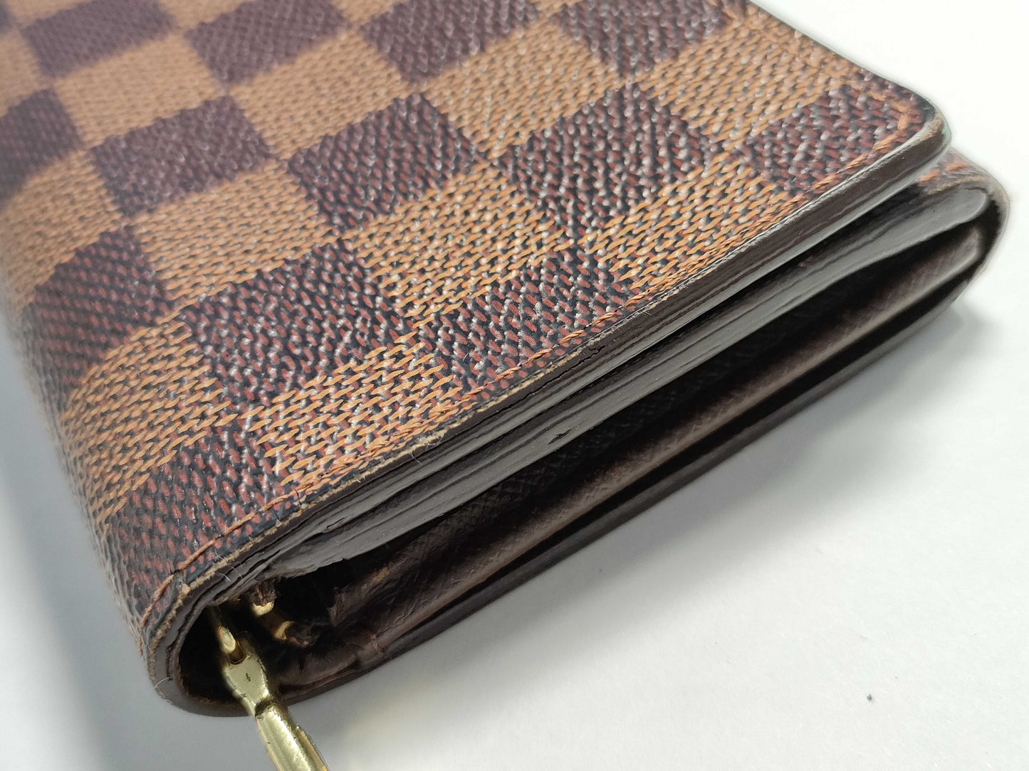 LOUIS VUITTON Damier Louis Vuitton Wallet Damier Wallet