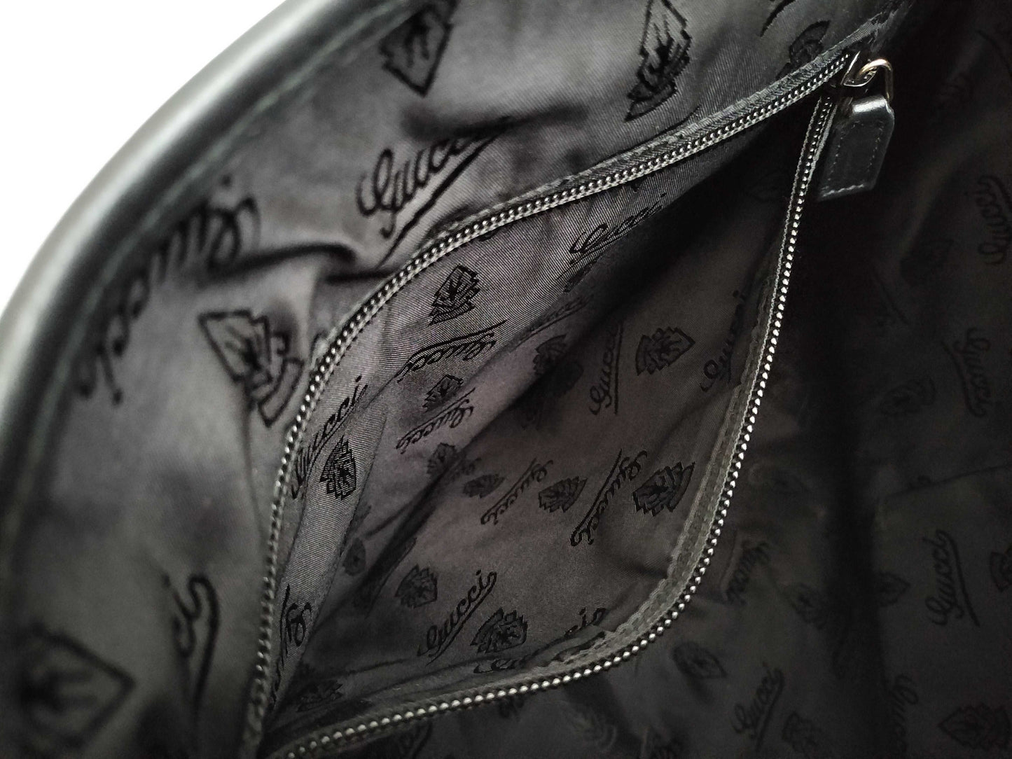 GUCCI Guccissima Leather Shoulder Bag with GG Pattern and Logo, 223665