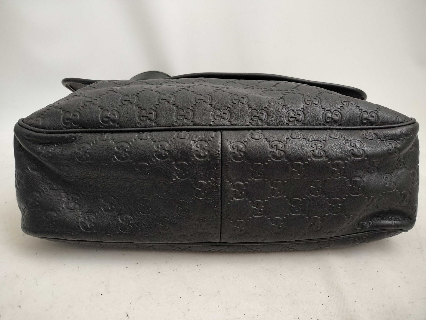 GUCCI Guccissima Leather Shoulder Bag with GG Pattern and Logo, 223665