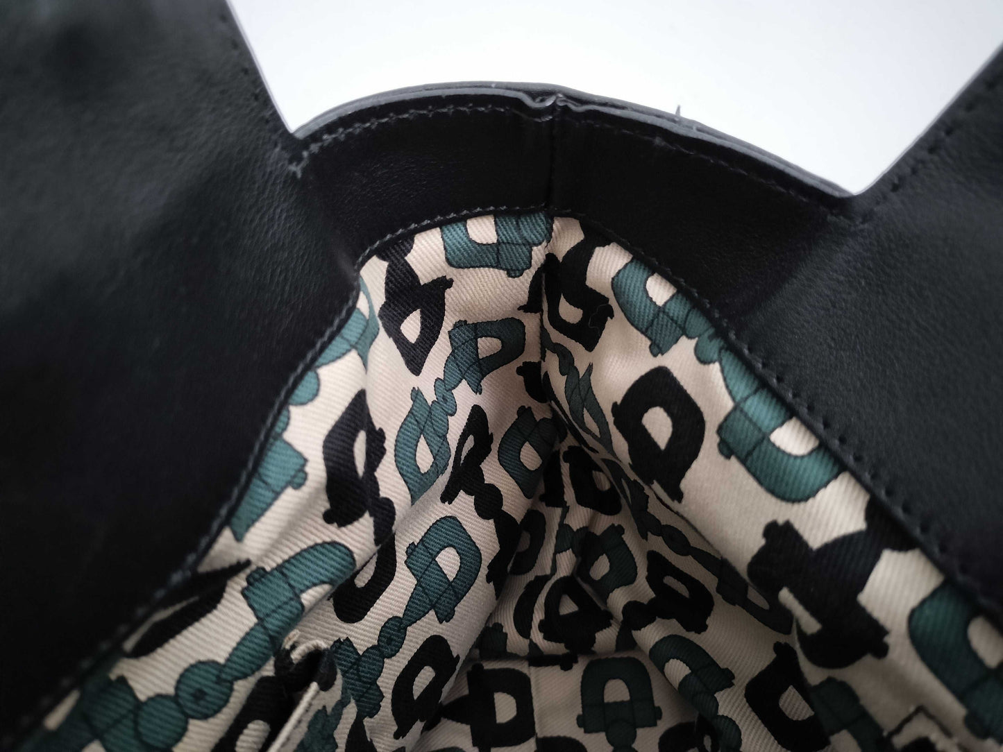 GUCCI Guccissima Leather Abby GG Pattern Handbag Tote Bag 189831
