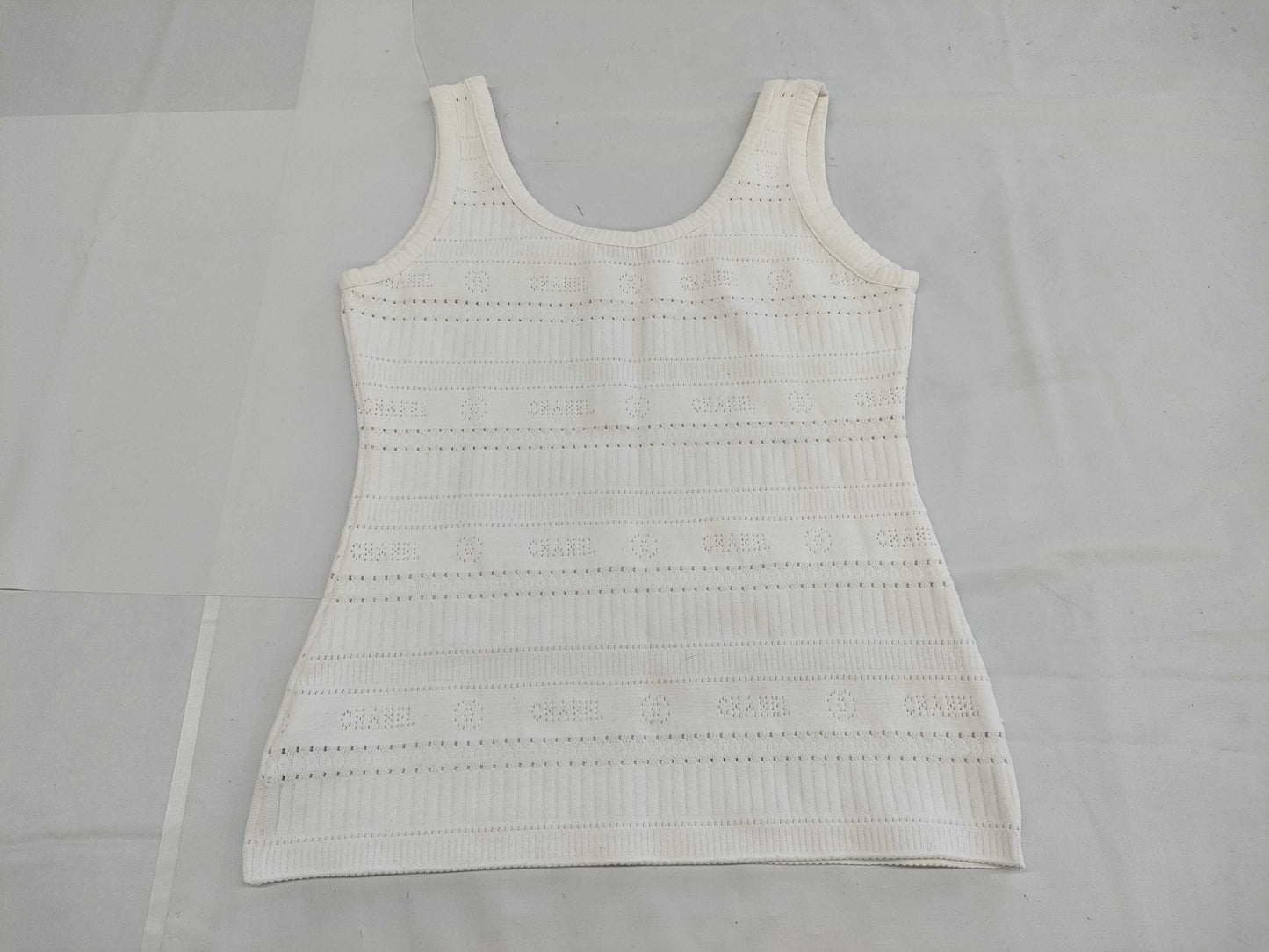 CHANEL CHANEL Tank Top Tops P07400V05517 97P #42 White Punching Logo Coco Mark Tops