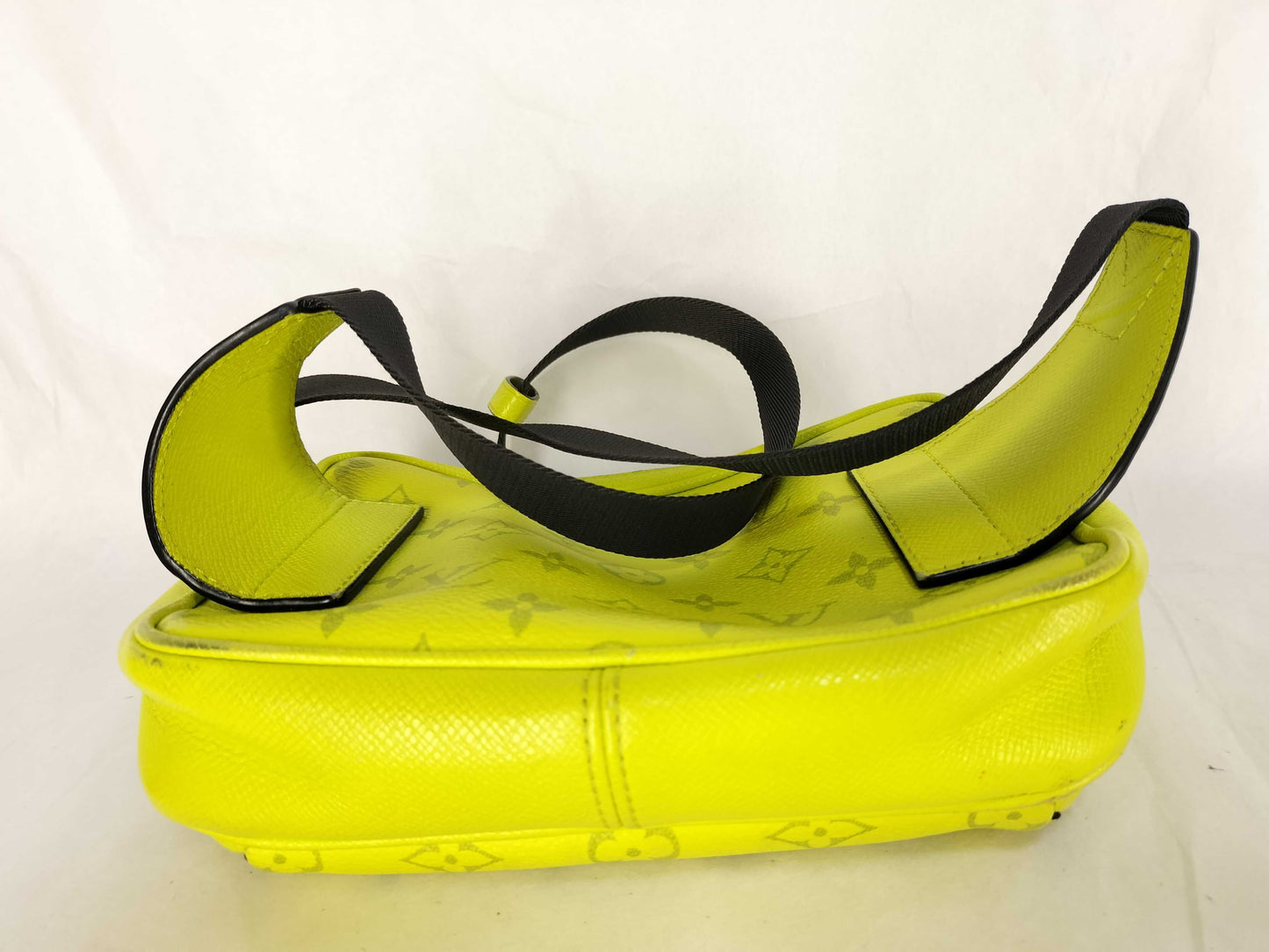 LOUIS VUITTON M30251 Bum Bag Outdoor Jaune M30251 Waist Bag