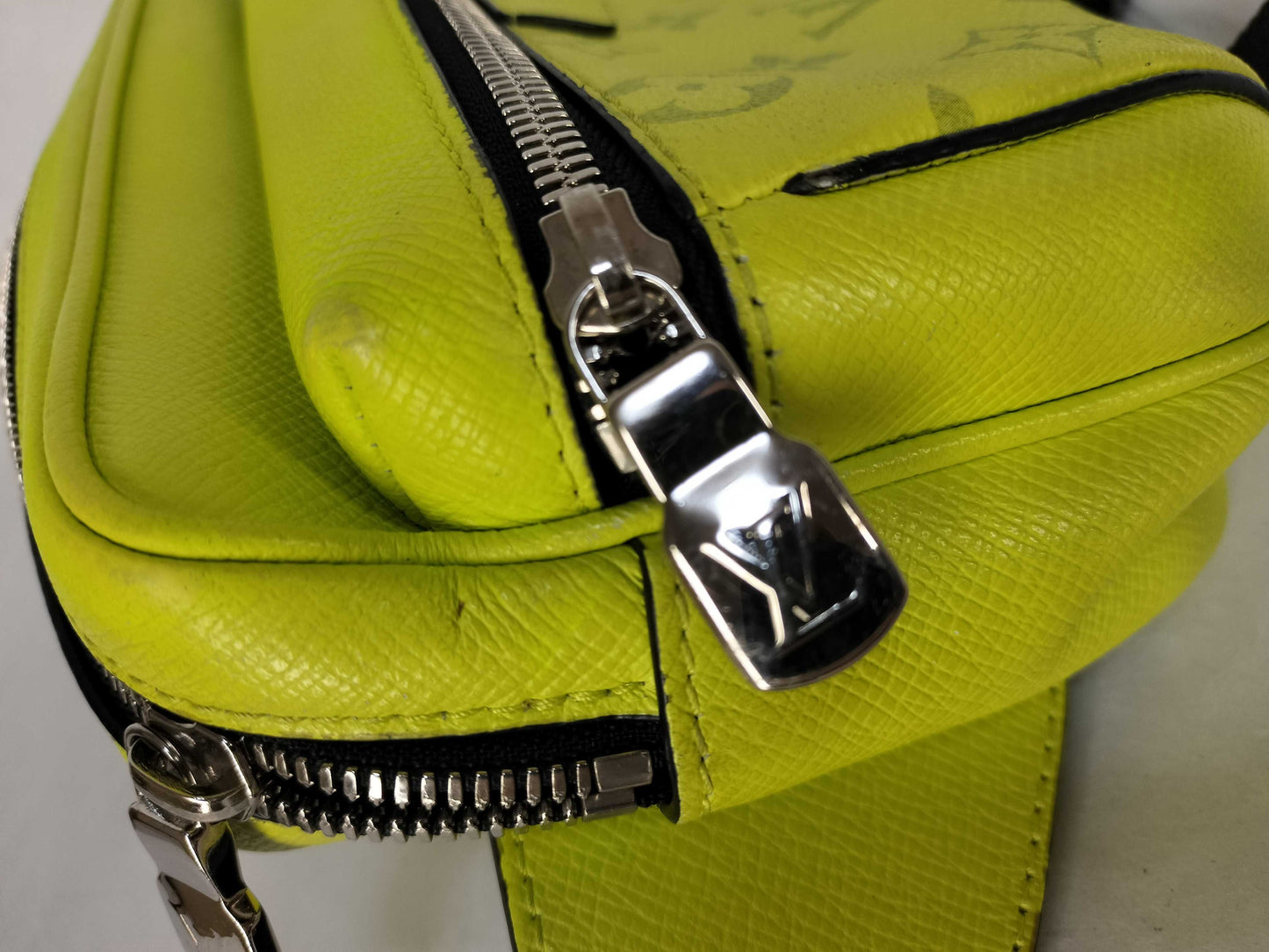 LOUIS VUITTON M30251 Bum Bag Outdoor Jaune M30251 Waist Bag