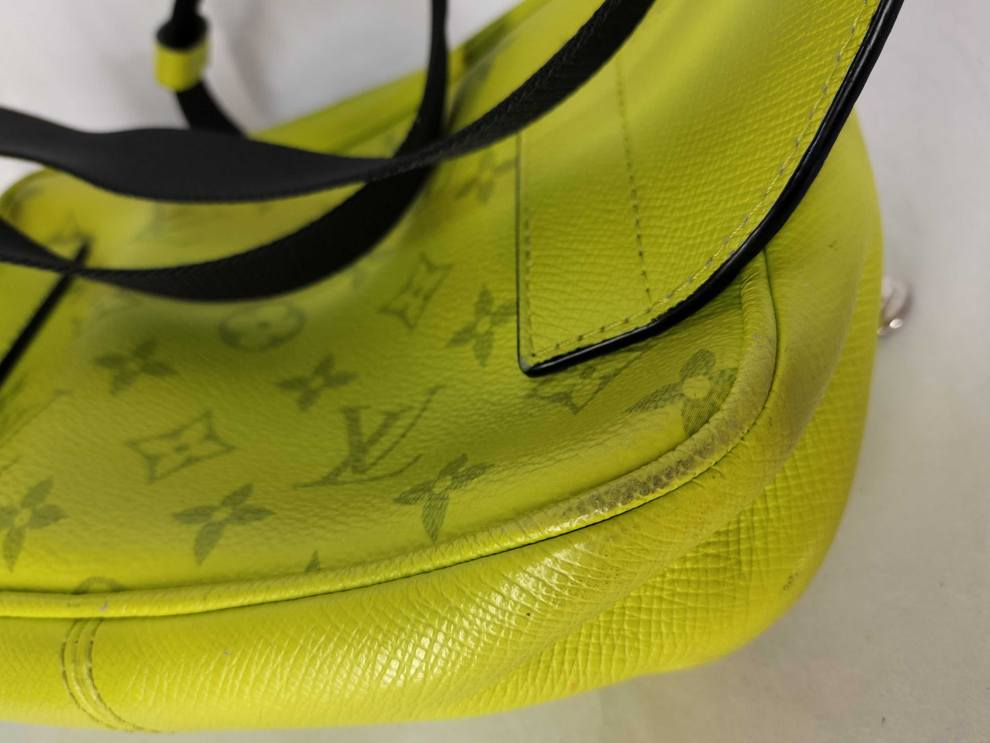 LOUIS VUITTON M30251 Bum Bag Outdoor Jaune M30251 Waist Bag