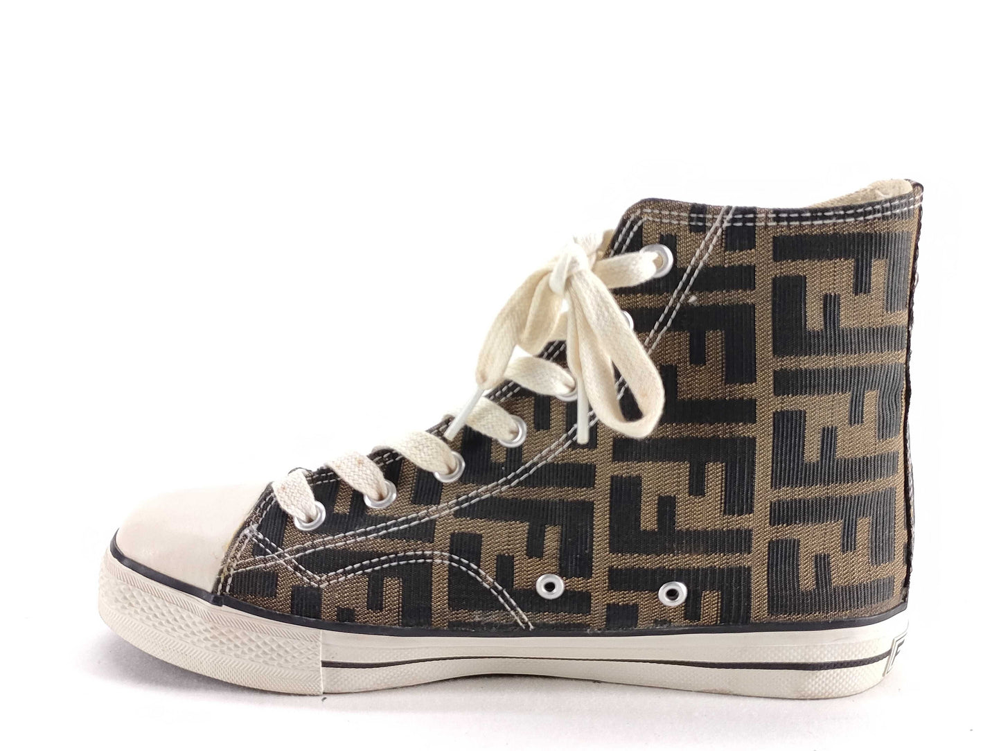 Rare FENDI size 40 men's Fendi Zucca Converse sneakers