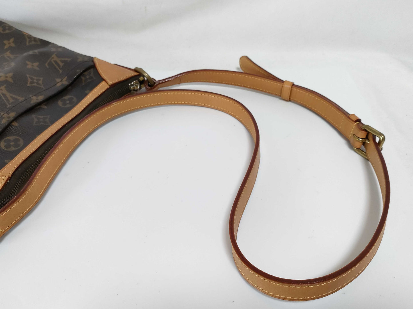 LOUIS VUITTON RFID Unverified CA3015 Monogram LOUIS VUITTON Oden Shoulder Bag