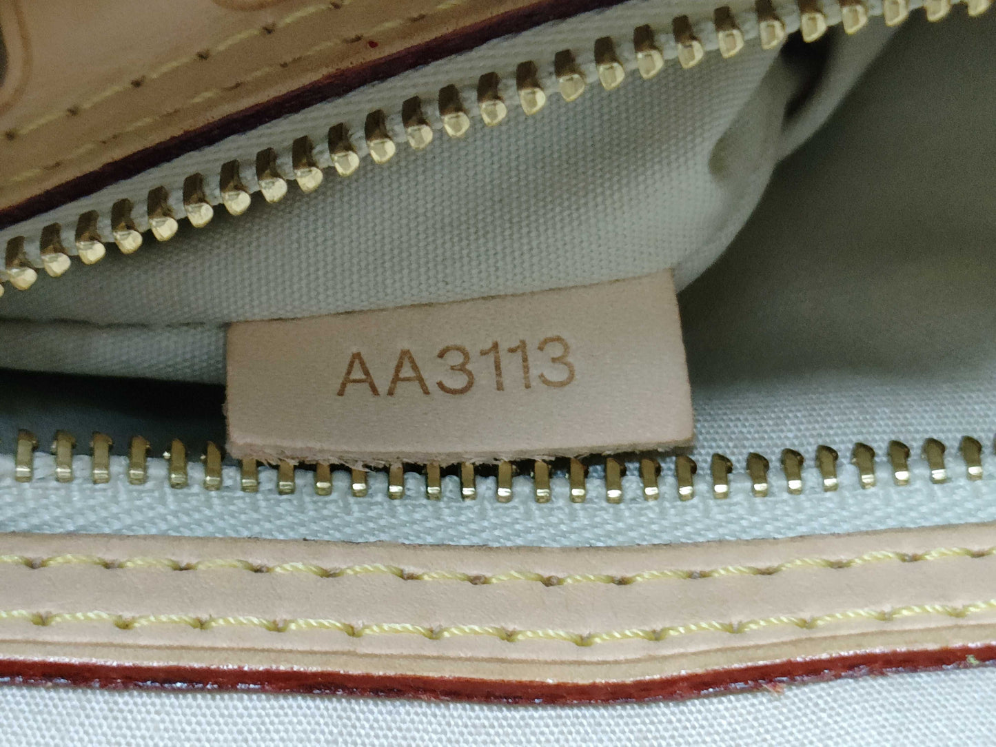 LOUIS VUITTON RFID Unverified Vernis LOUIS VUITTON Brea Handbag