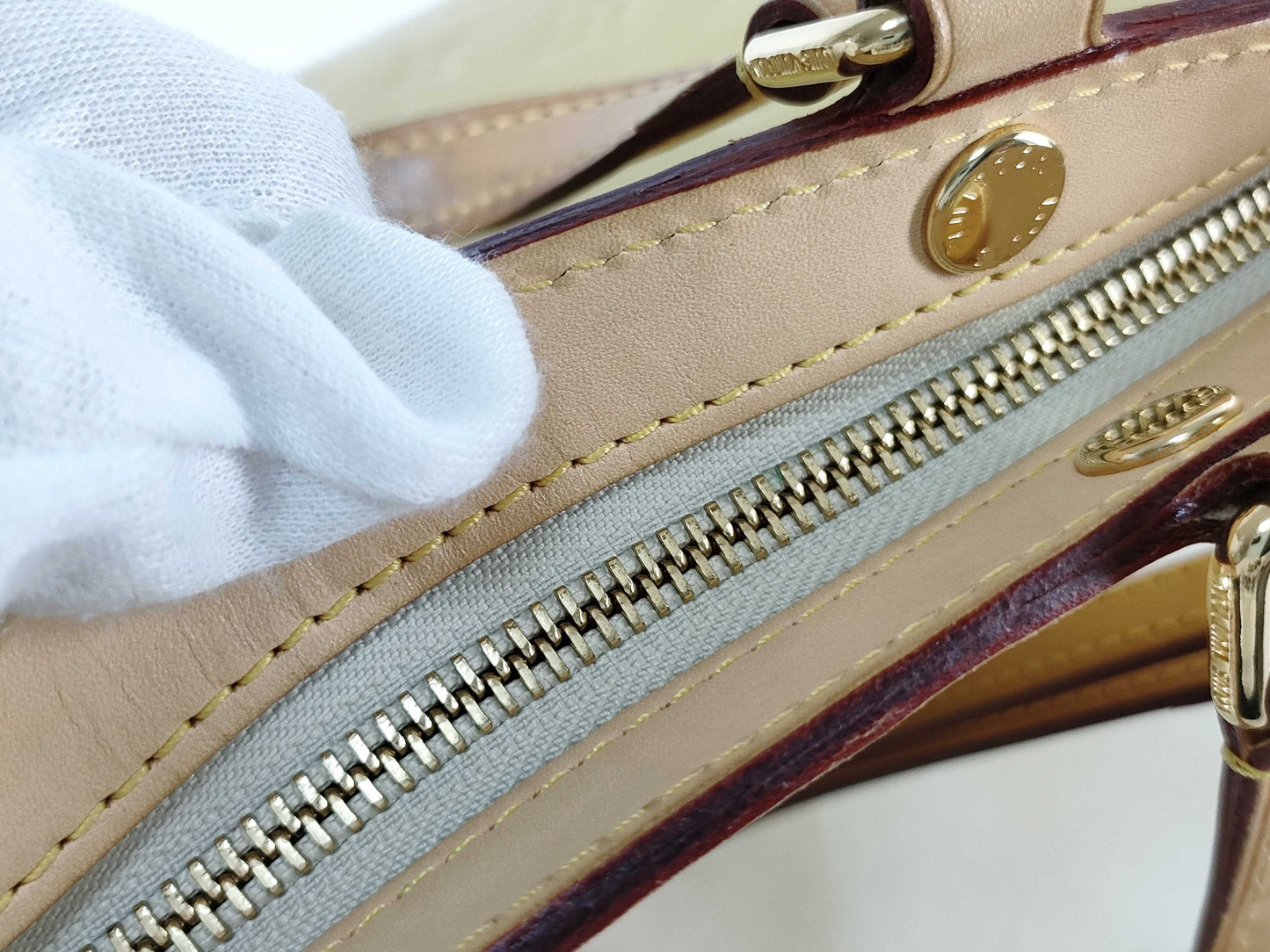 LOUIS VUITTON RFID Unverified Vernis LOUIS VUITTON Brea Handbag