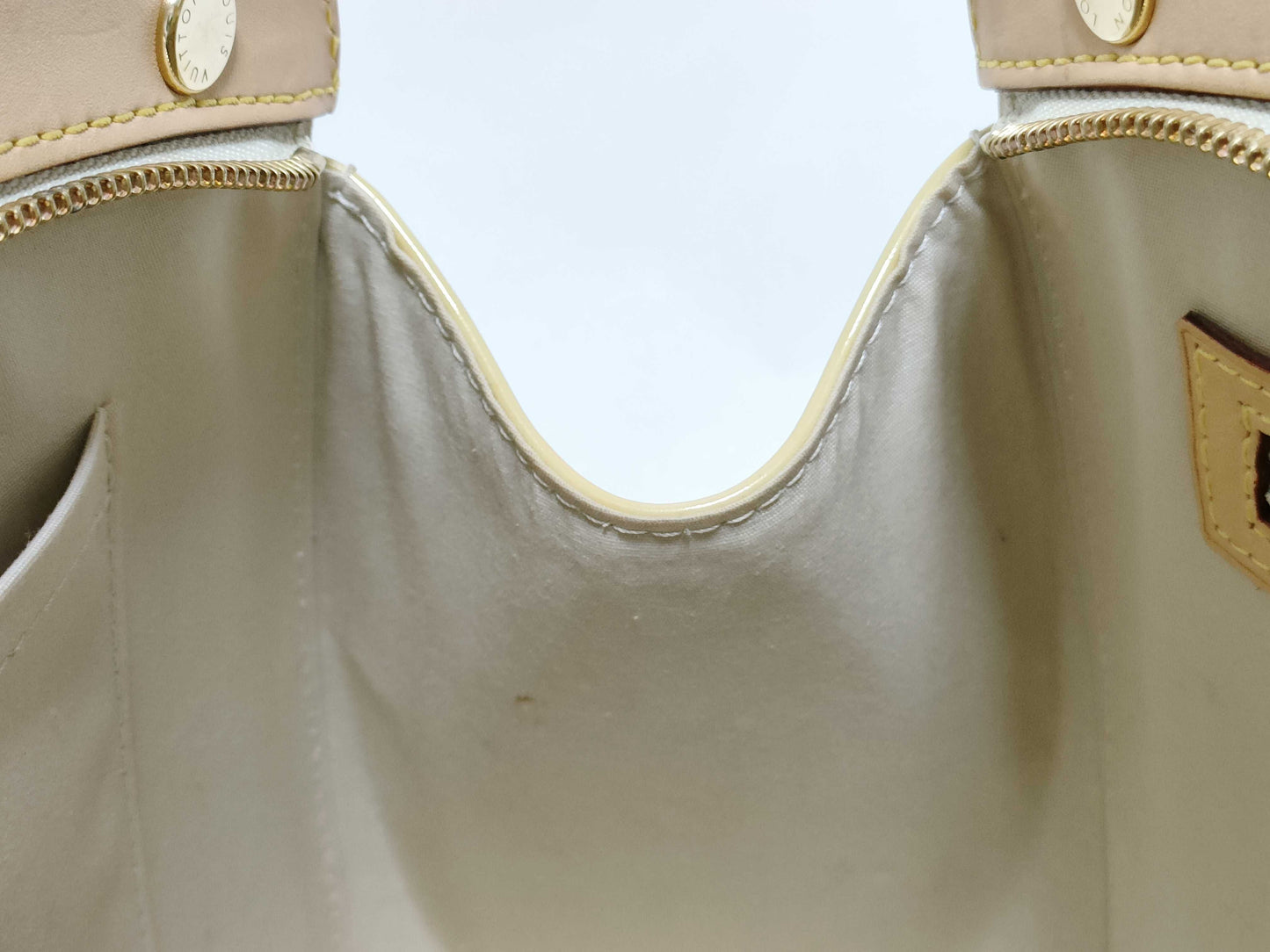 LOUIS VUITTON RFID Unverified Vernis LOUIS VUITTON Brea Handbag
