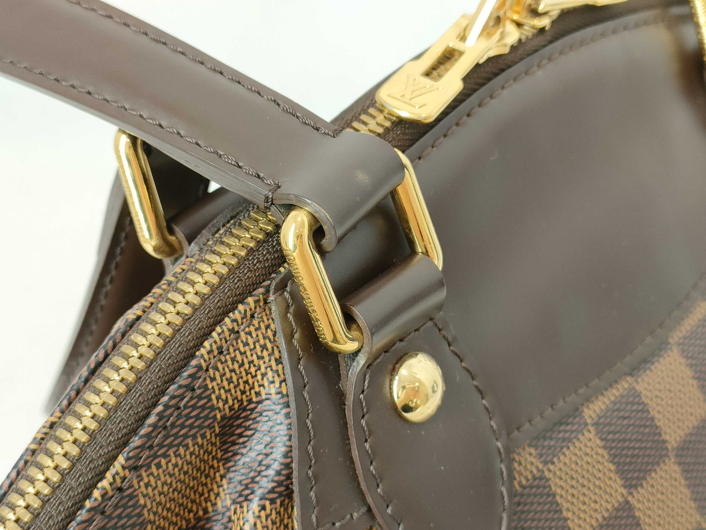 LOUIS VUITTON Damier LOUIS VUITTON Louis Vuitton Handbag Damier Handbag