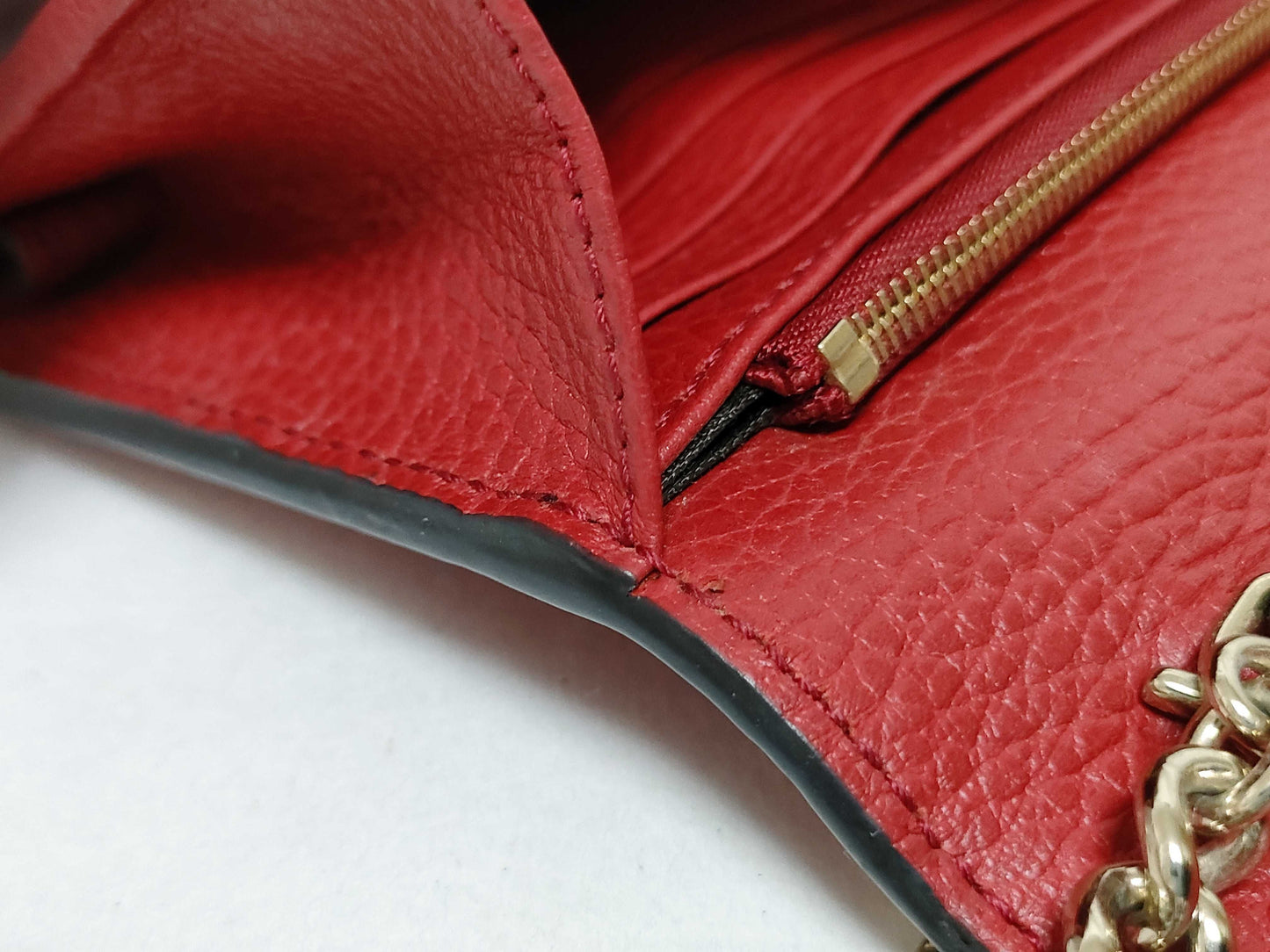 GUCCI GUCCI GUCCI? Red Shoulder Bag
