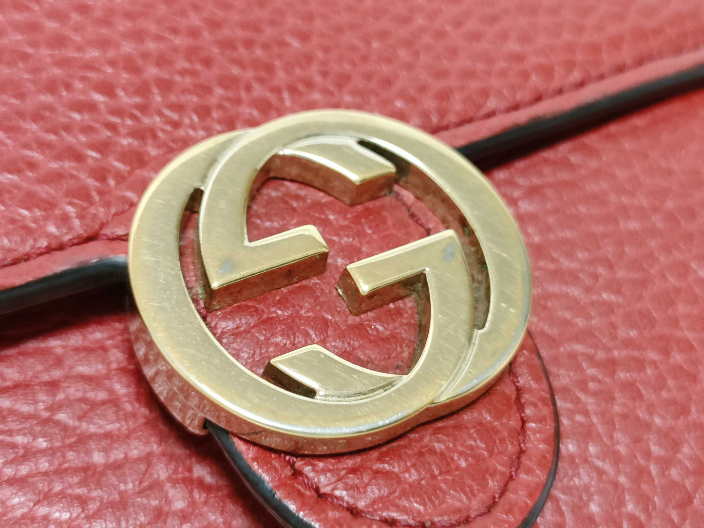 GUCCI GUCCI GUCCI? Red Shoulder Bag