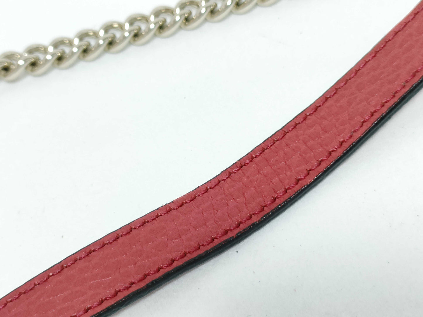 GUCCI GUCCI GUCCI? Red Shoulder Bag