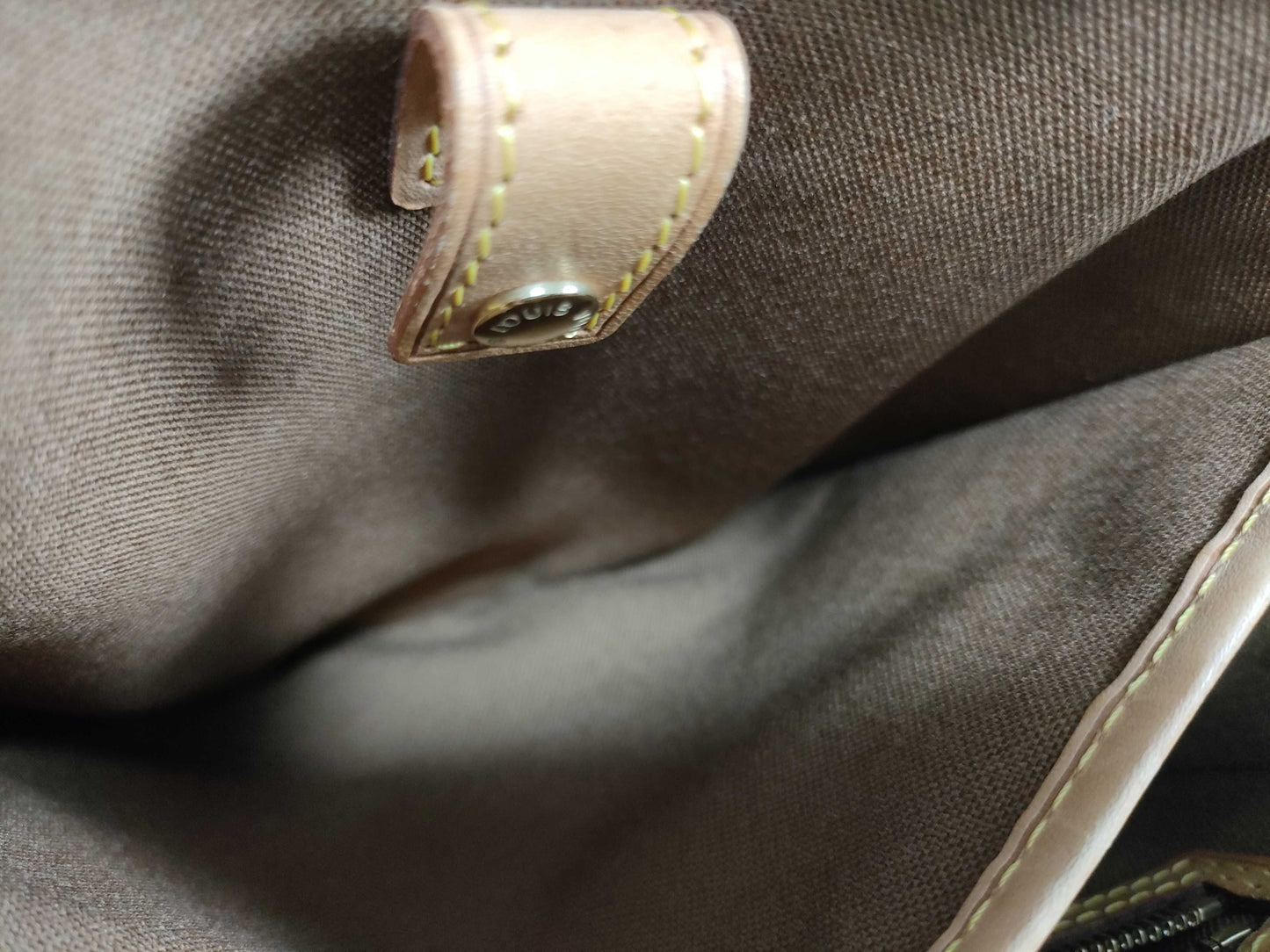 LOUIS VUITTON Monogram Vuitton Vavin PM Monogram Handbag Tote Bag