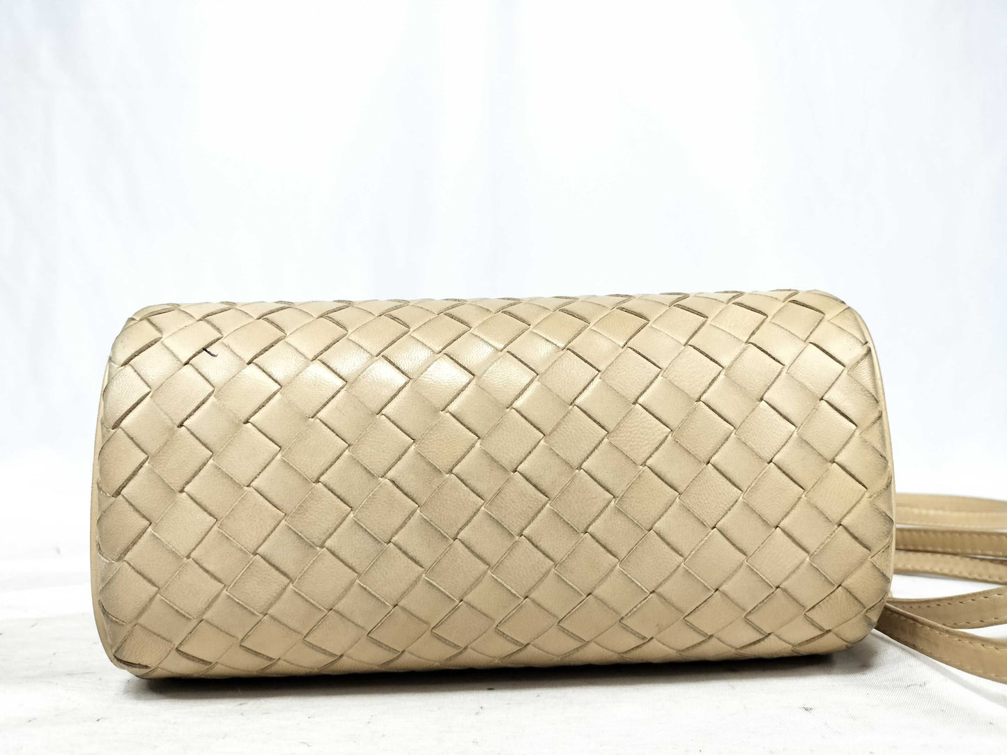 BOTTEGA VENETA Intrecciato Bottega Veneta Intrecciato Clasp Shoulder Bag