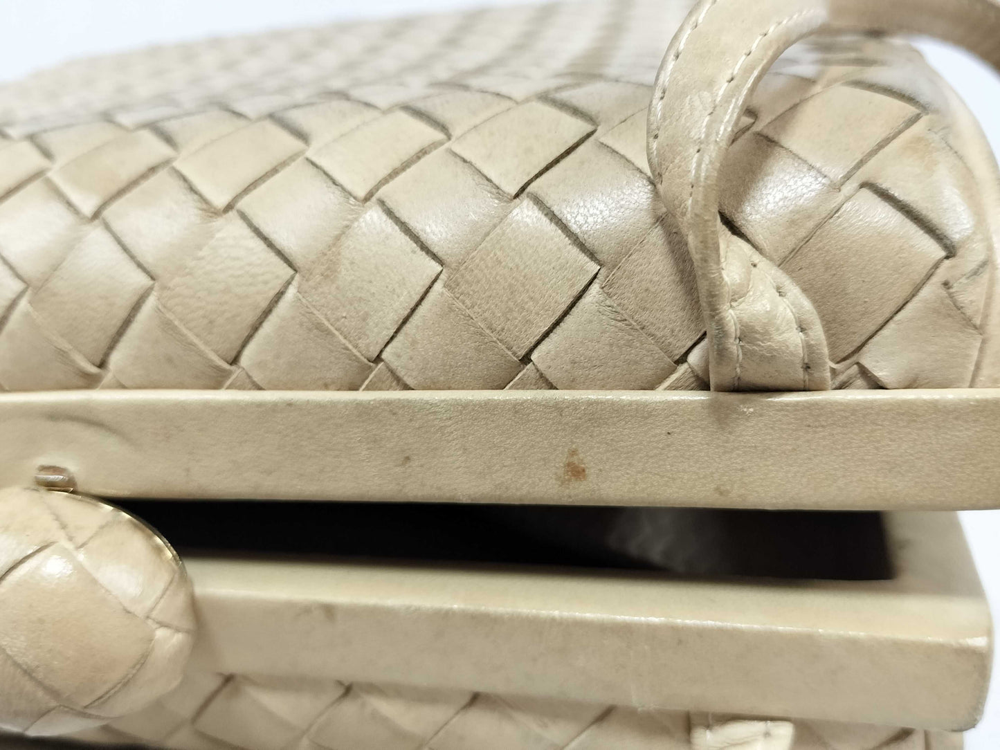 BOTTEGA VENETA Intrecciato Bottega Veneta Intrecciato Clasp Shoulder Bag