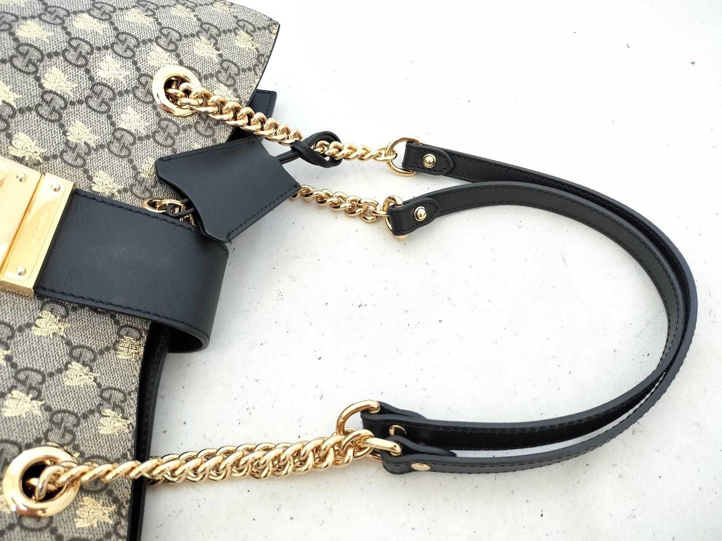 GUCCI GG Supreme Bee Medium Padlock Chain Shoulder Bag Tote Bag