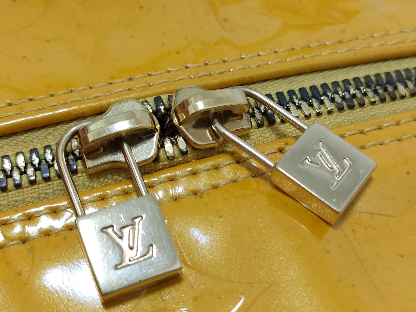 LOUIS VUITTON RFID Unverified Vernis Monogram Vernis Tompkins Yellow Handbag