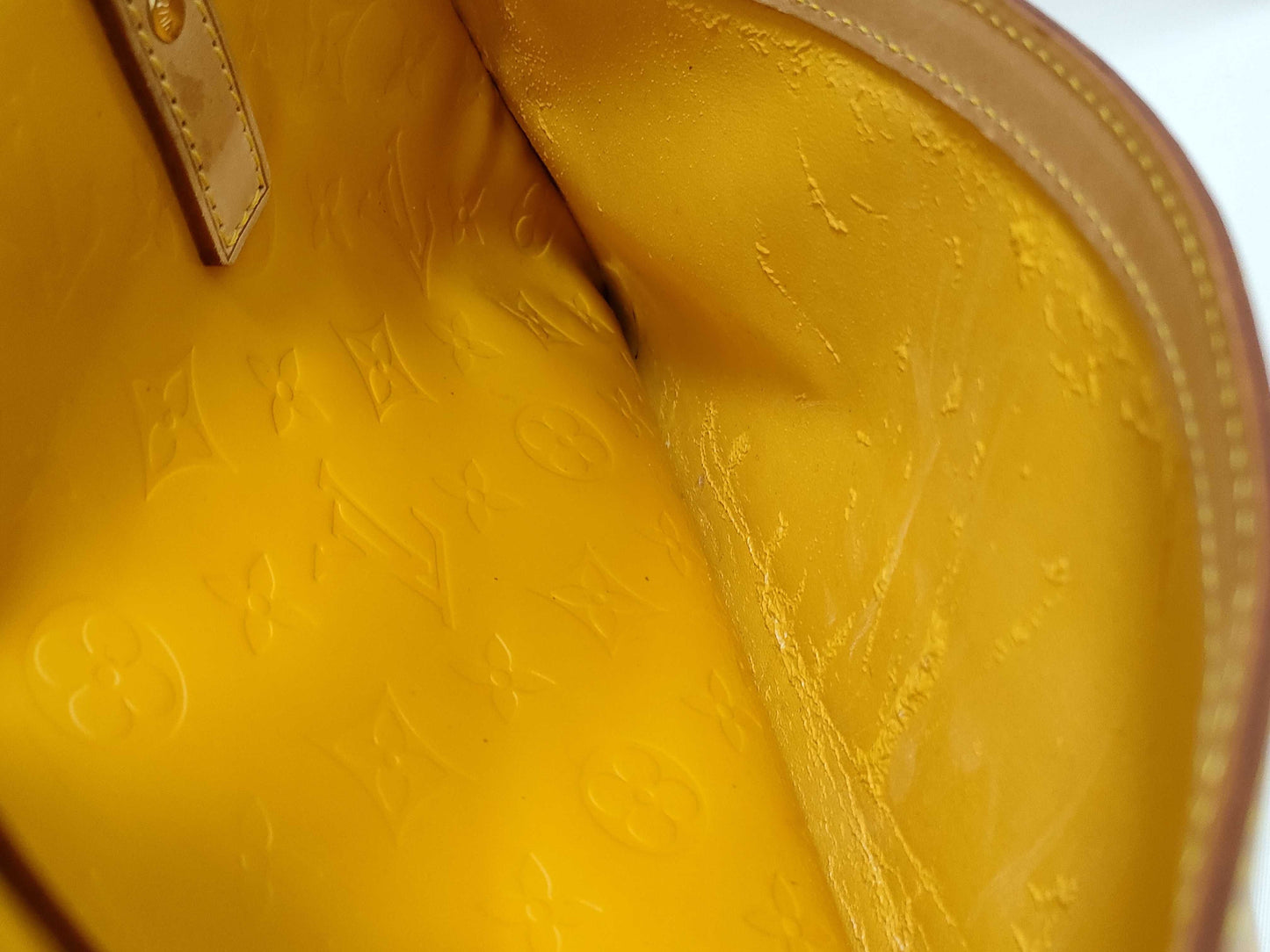 LOUIS VUITTON RFID Unverified Vernis Monogram Vernis Tompkins Yellow Handbag