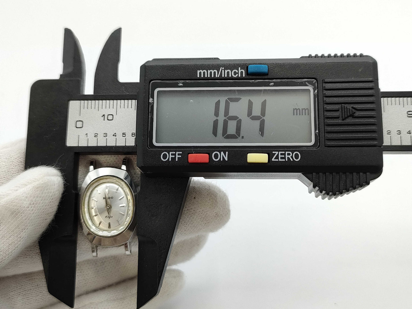 A160251 Hand-wound K14 ladies' watch