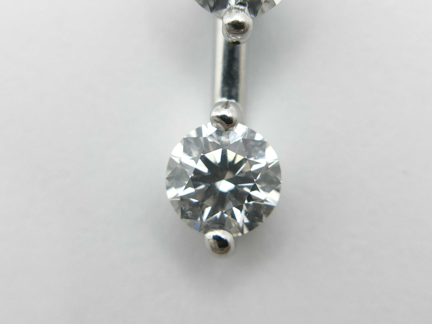 D0.315/0.330/0.355ct Pt900 2.0g Pendant Top