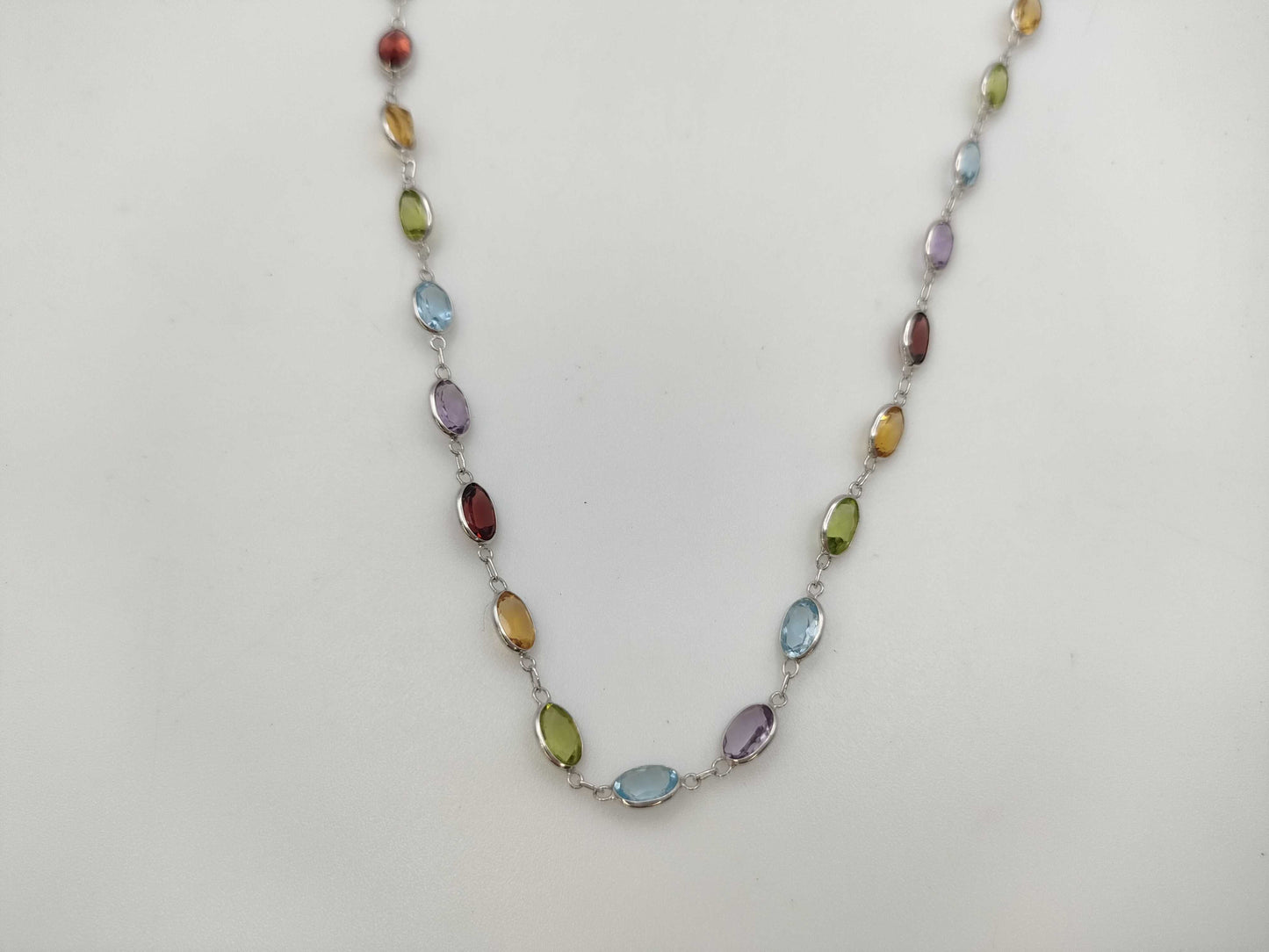 Colored Stone Multi 750 15.7g Necklace