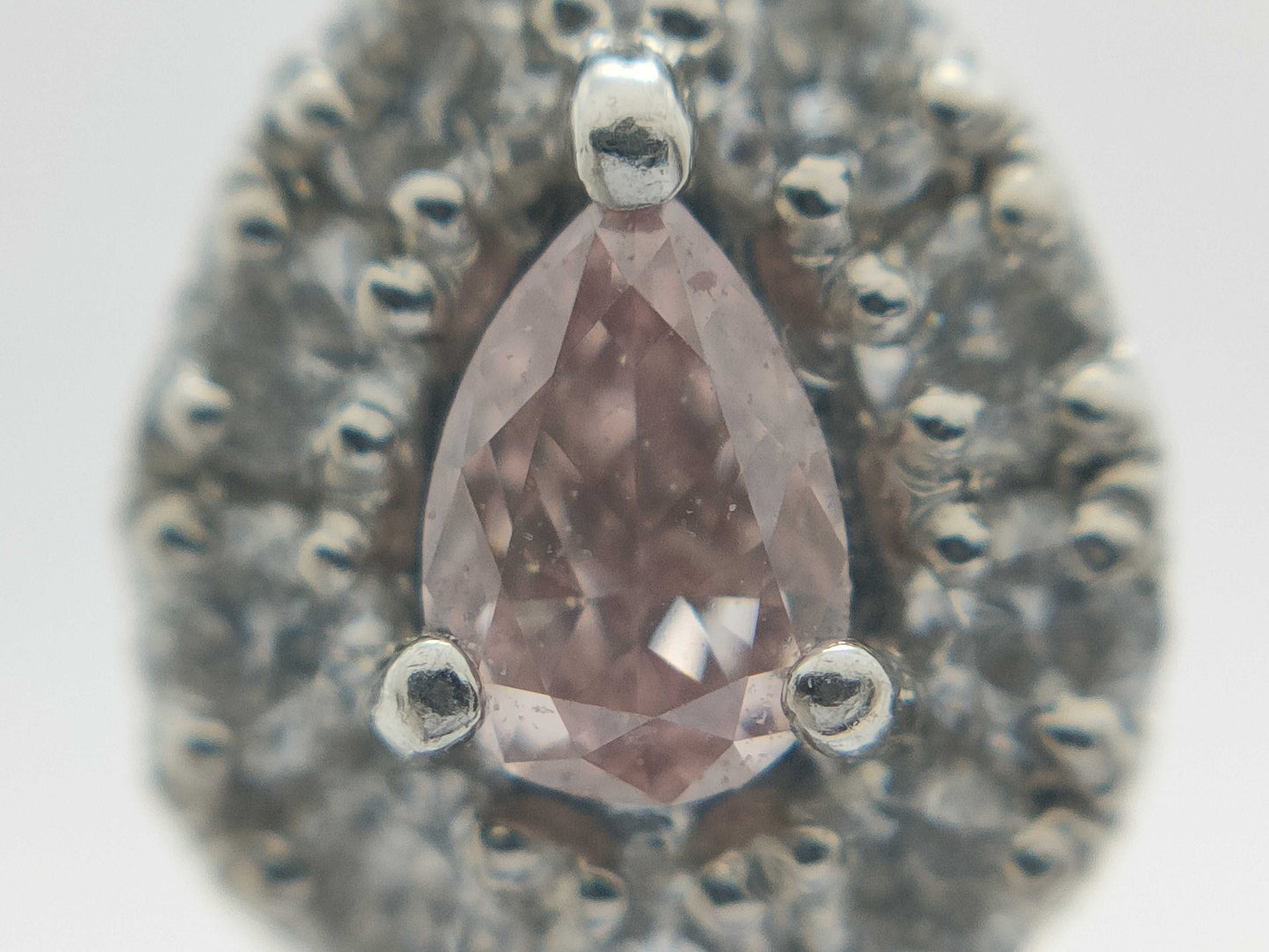 0.10ct Pink Diamond, 0.51ct Colorless Diamond, Pt900/850, 2.5g Necklace