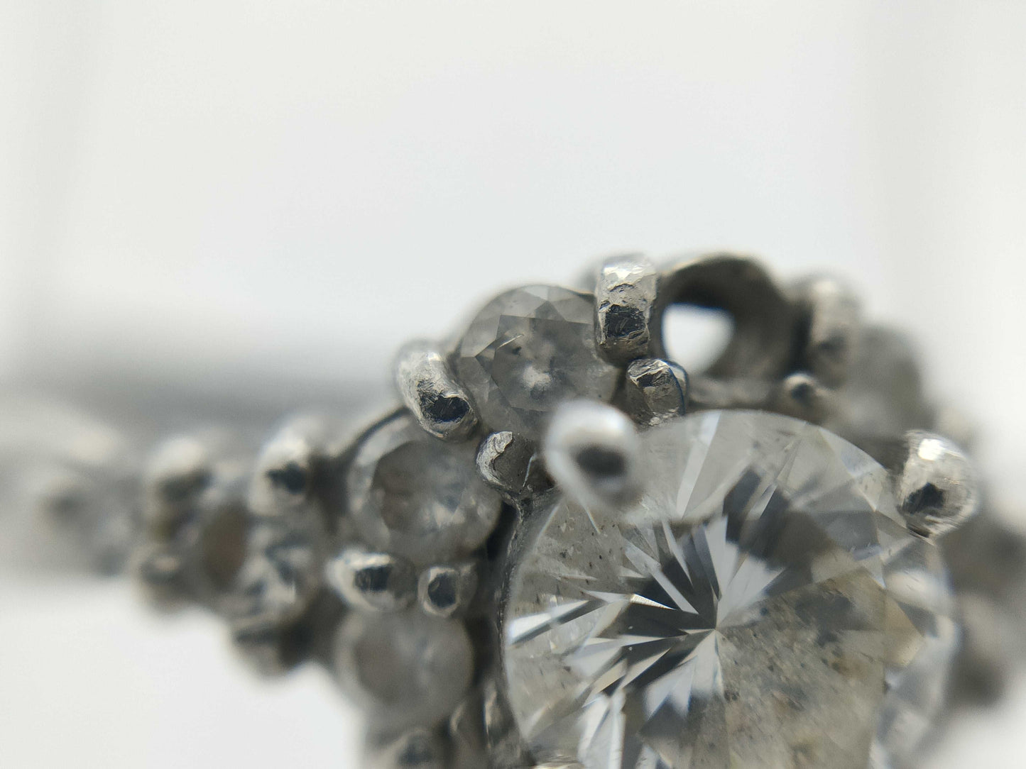 D0.388/0.27ct Pt900 3.9g Ring