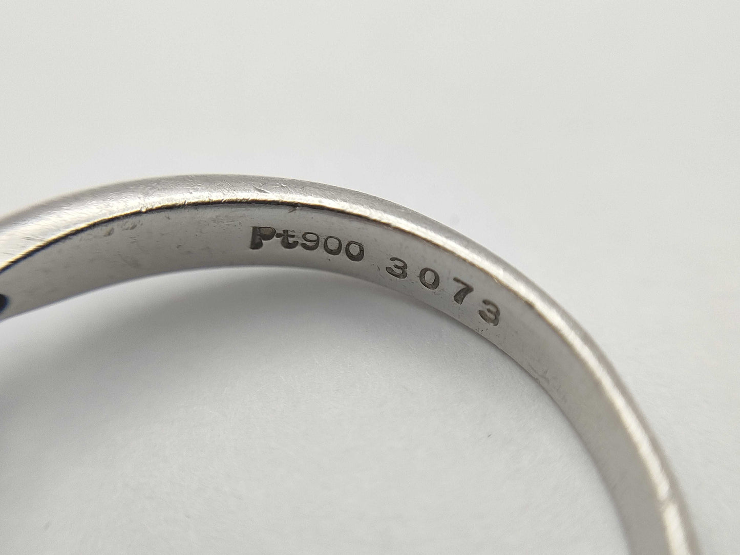 D0.388/0.27ct Pt900 3.9g Ring
