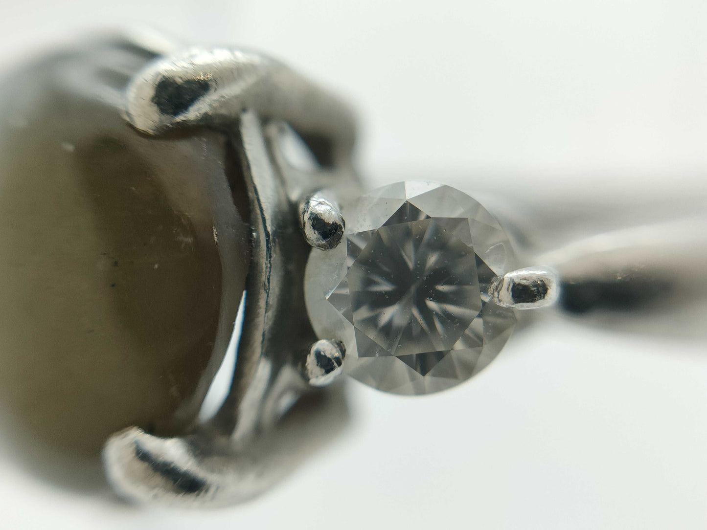 Cat's Eye Stone 3.76ct D0.43ct Pt900 6.0g Ring