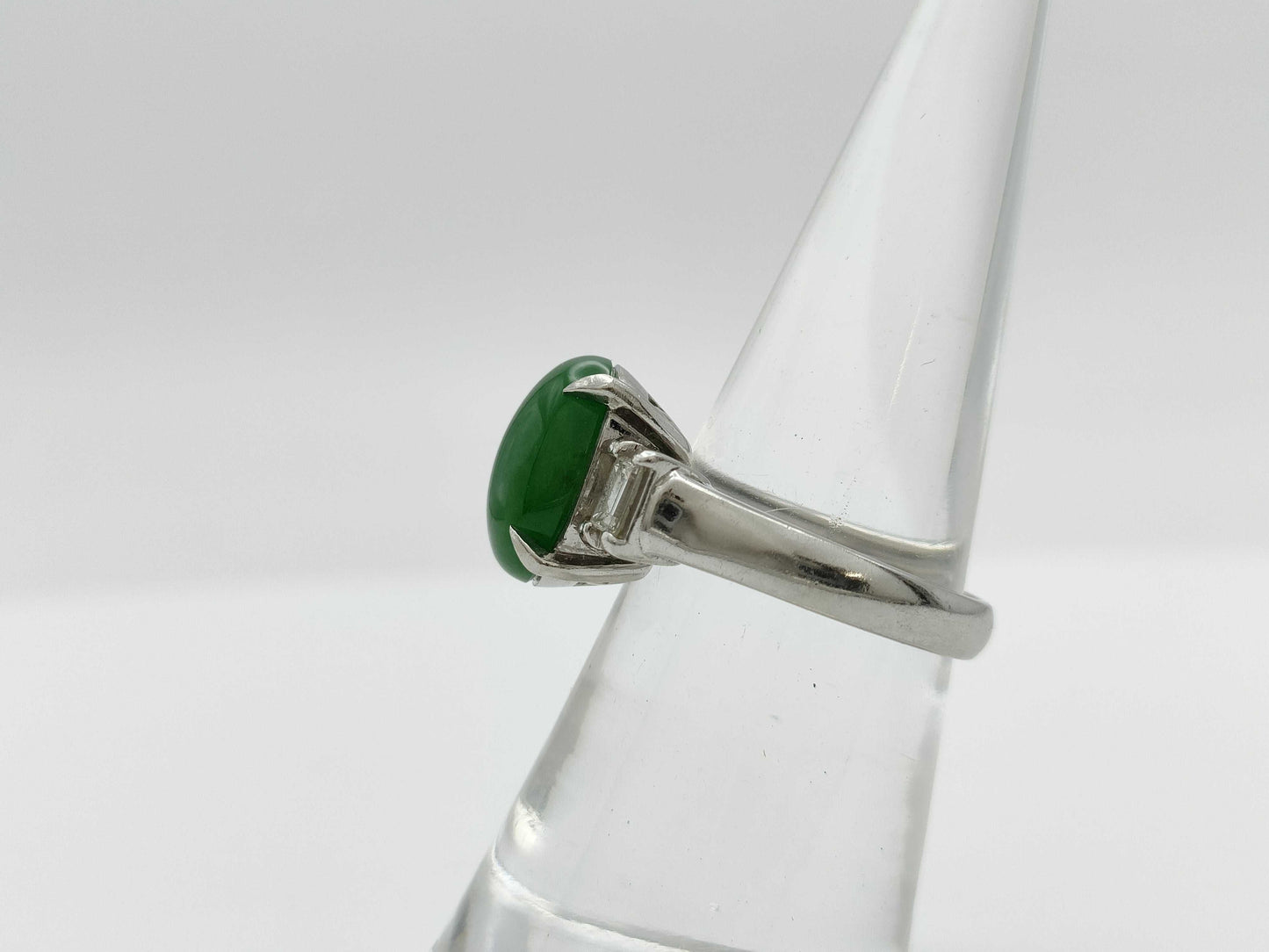 Jade 4.07ct D0.22ct Pt900 8.3g Ring