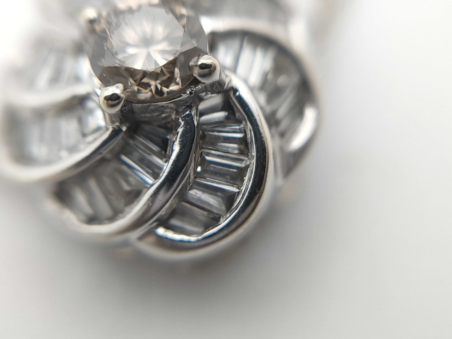 Diamond K18WG/PT1000 4.0g Necklace