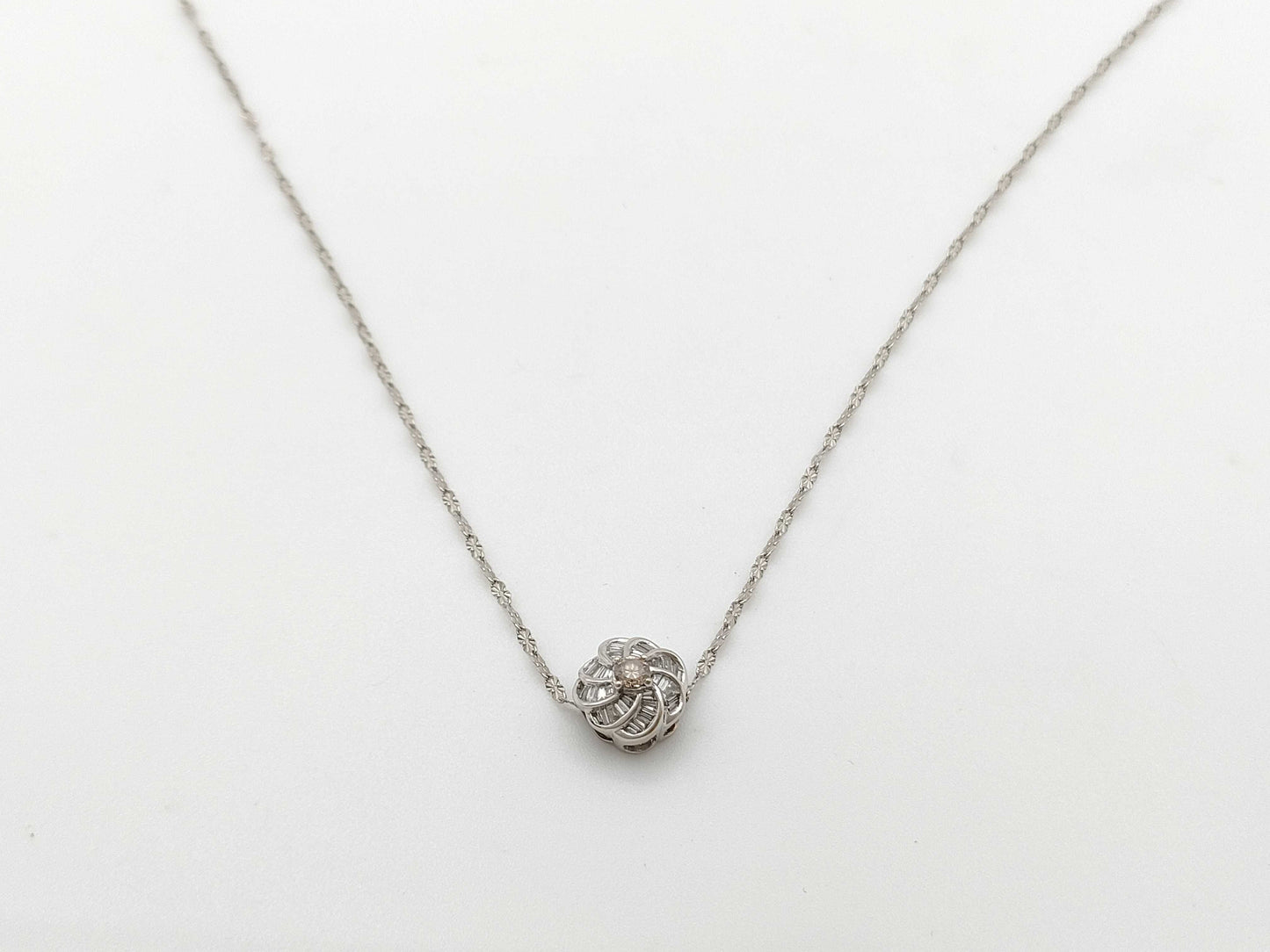 Diamond K18WG/PT1000 4.0g Necklace