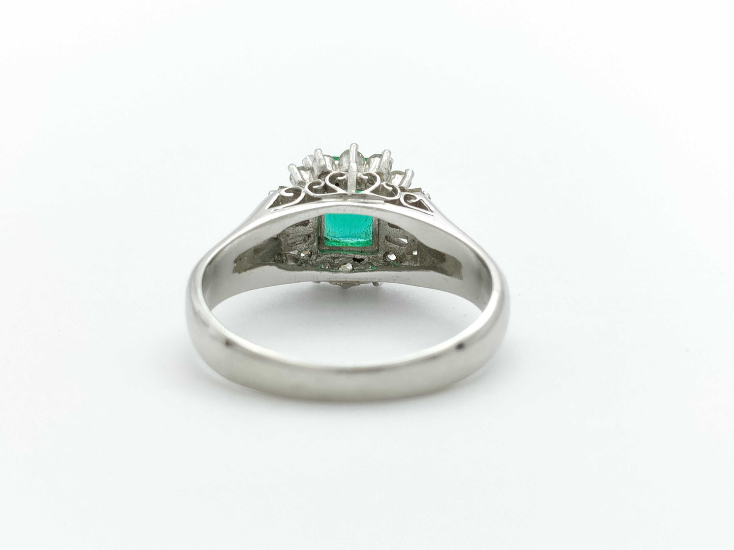 E0.64ct D0.29ct Pt900 4.3g Ring