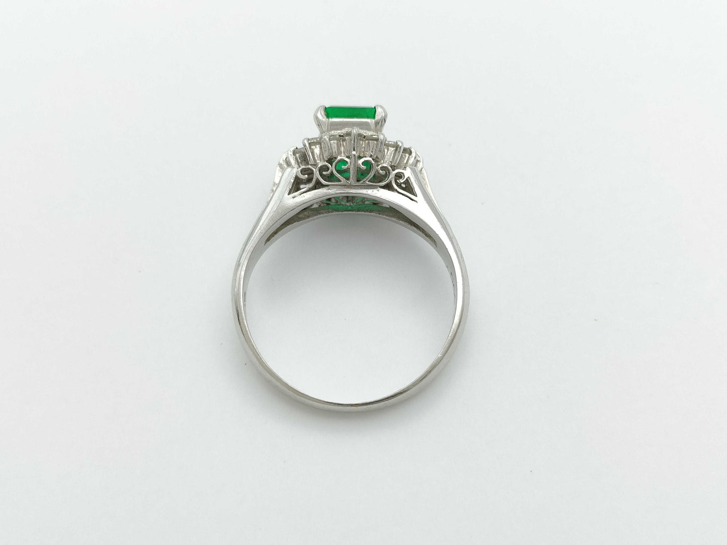 E0.64ct D0.29ct Pt900 4.3g Ring