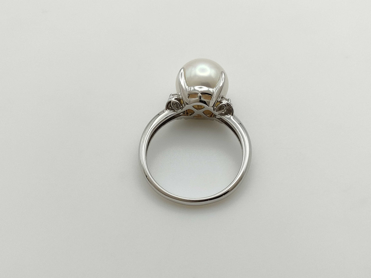 Pearl Ring 9.7mm Diameter, 0.07ct, 14K White Gold, 3.1g