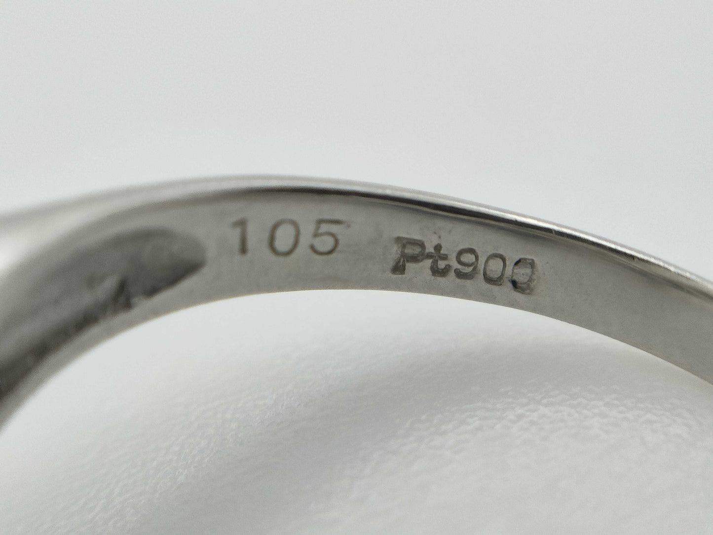 D1.05ct Pt900 4.0g Ring