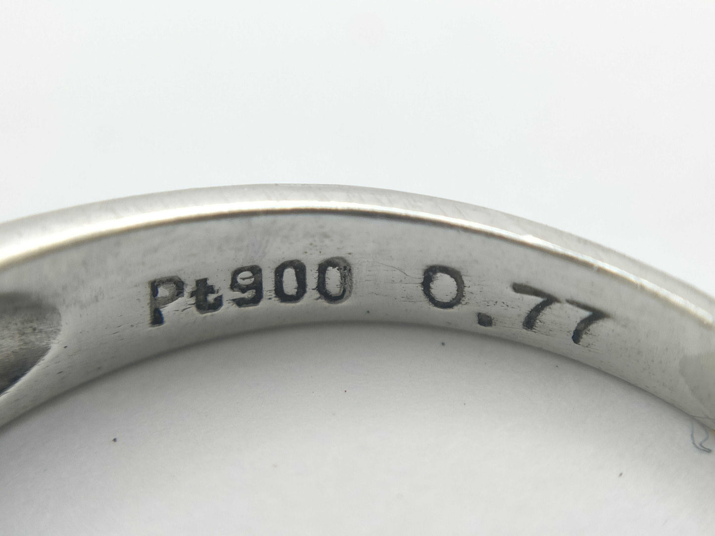 D0.77ct Pt900 4.1g Ring