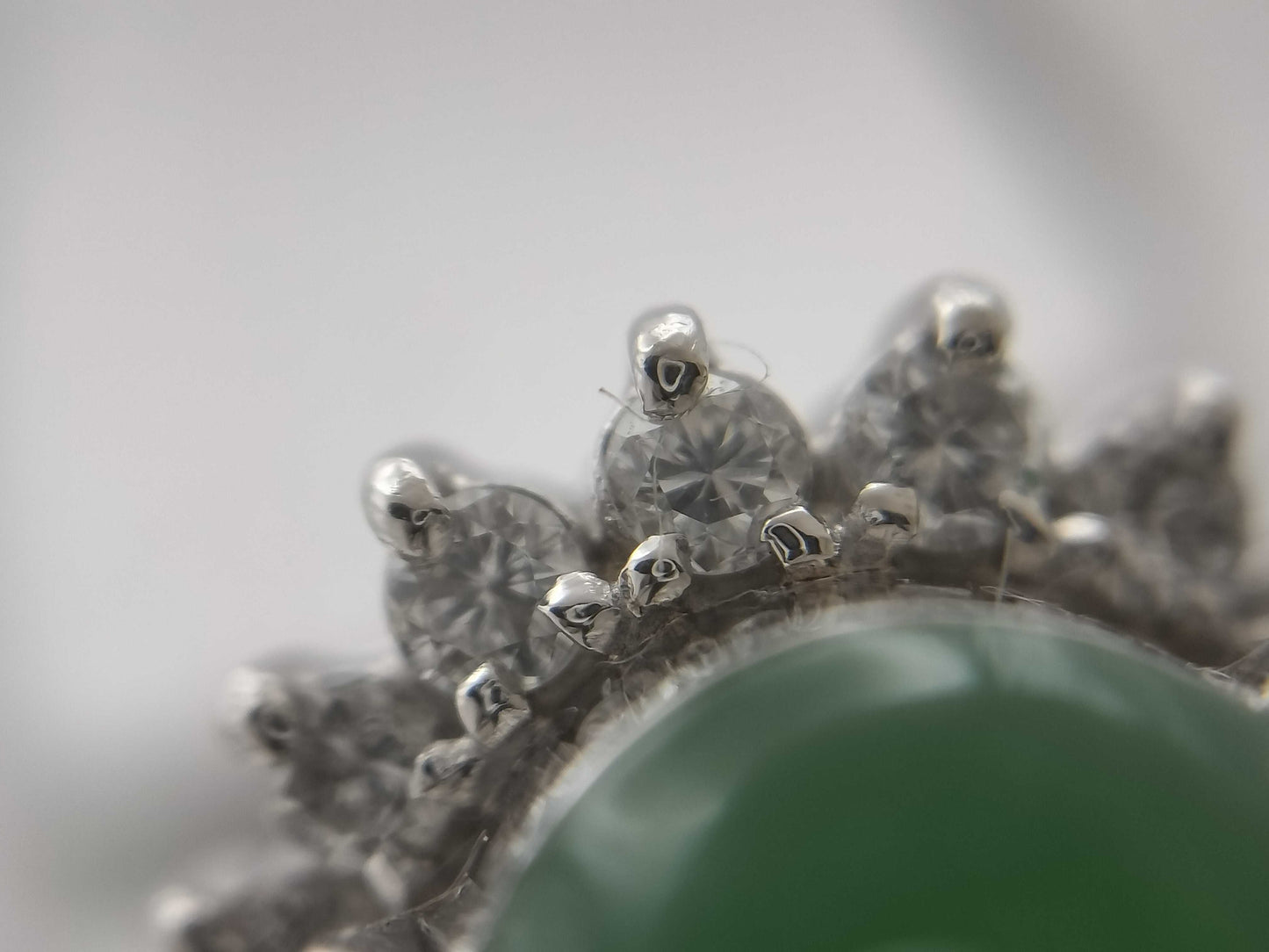1.7ct Jadeite D0.26ct PT900 8.2g Ring
