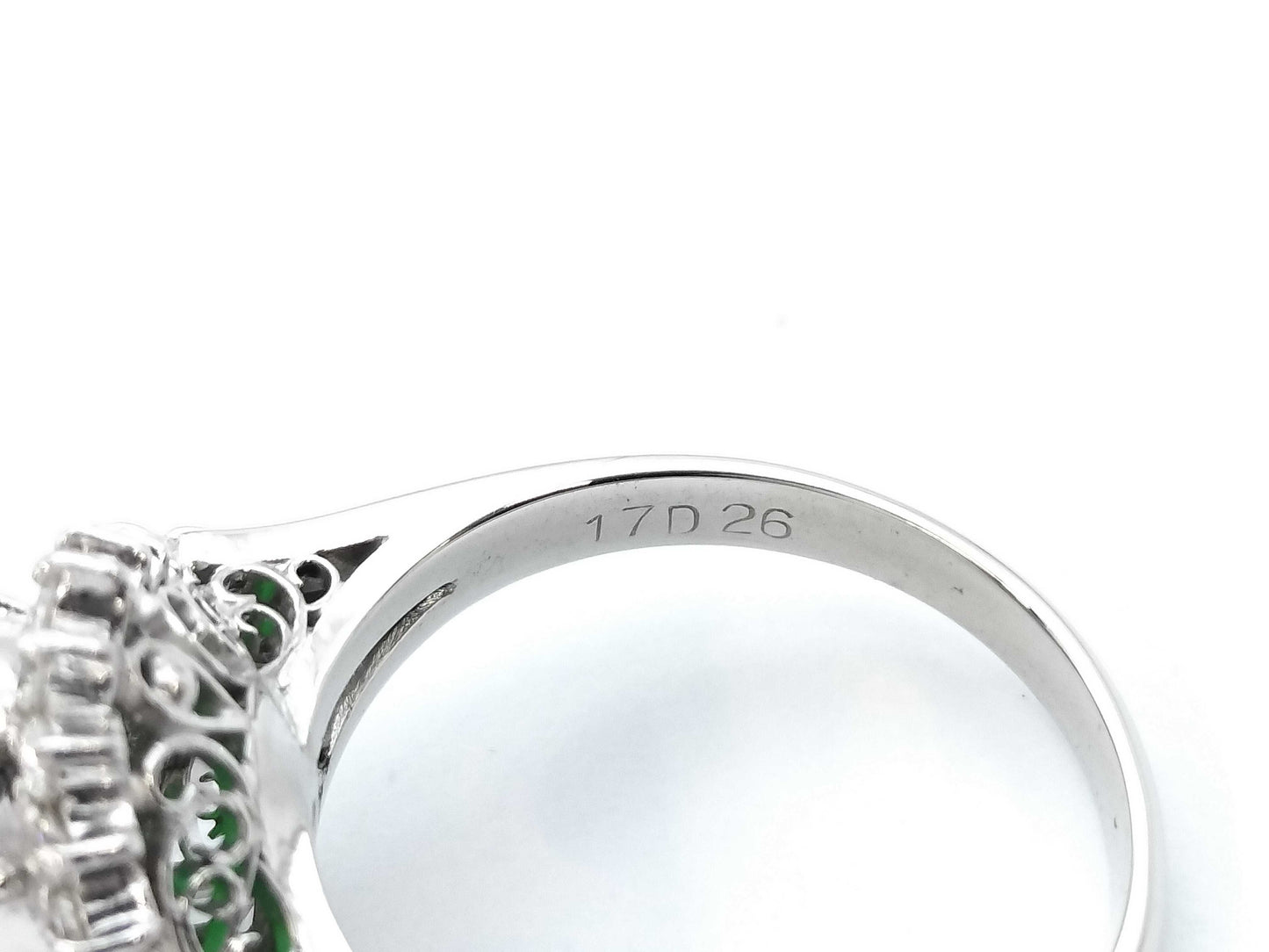1.7ct Jadeite D0.26ct PT900 8.2g Ring