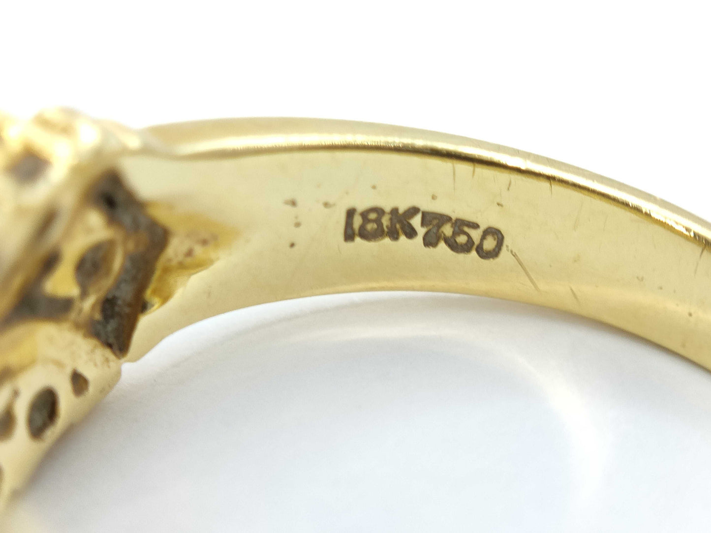 D1.09ct 750 4.9g Ring