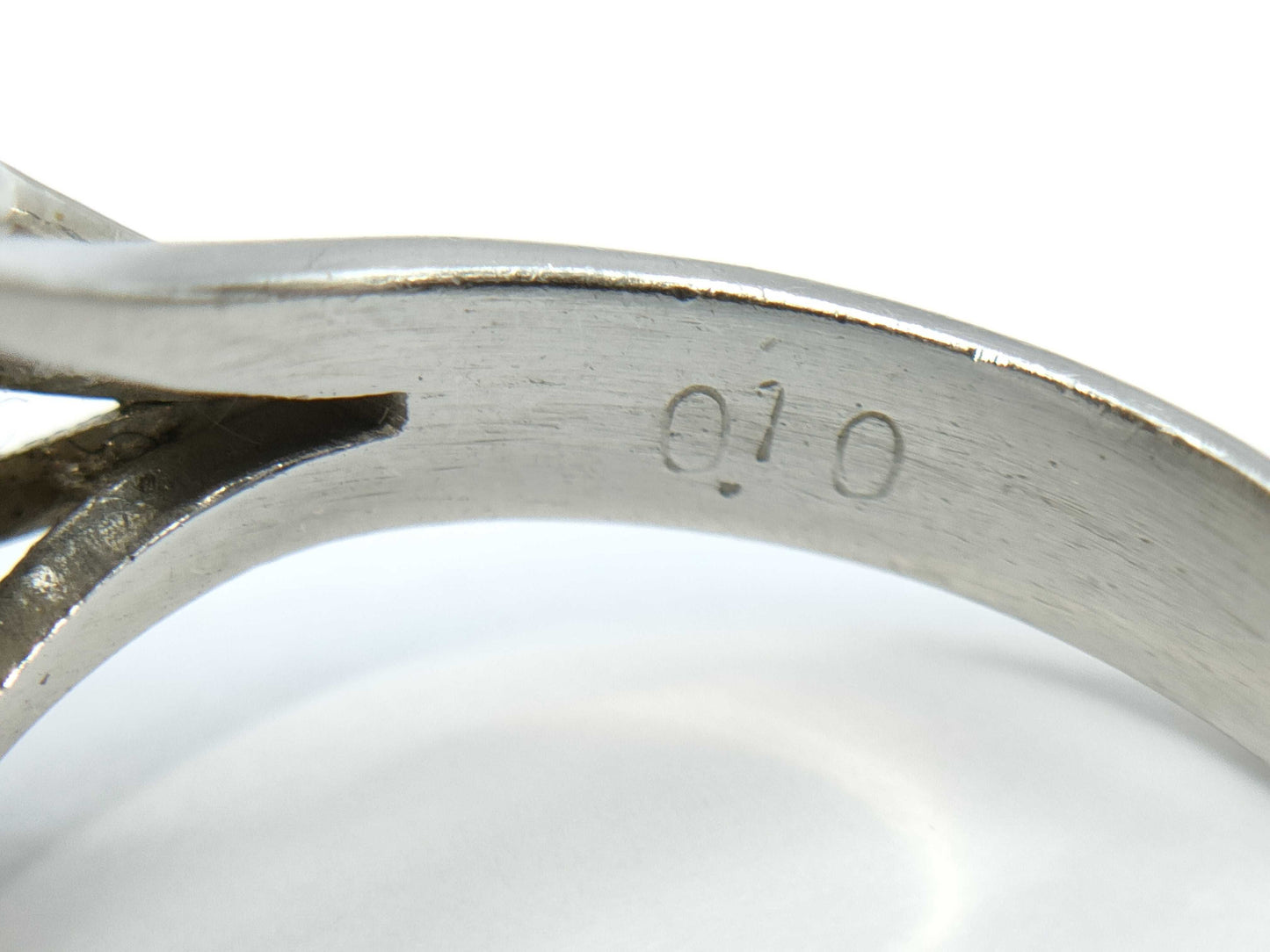 Pearl diameter: approx. 10.7mm, D0.10ct, PT900, 8.2g, Ring