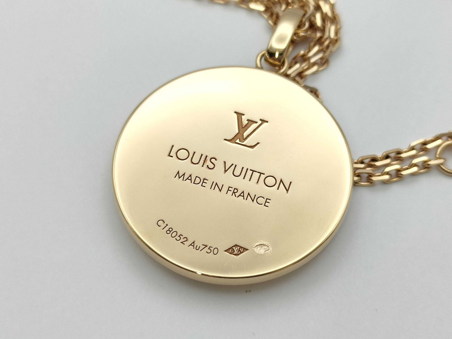 LOUIS VUITTON Star Blossom Shell Necklace, 1PD, PG, AU750, 21.2g