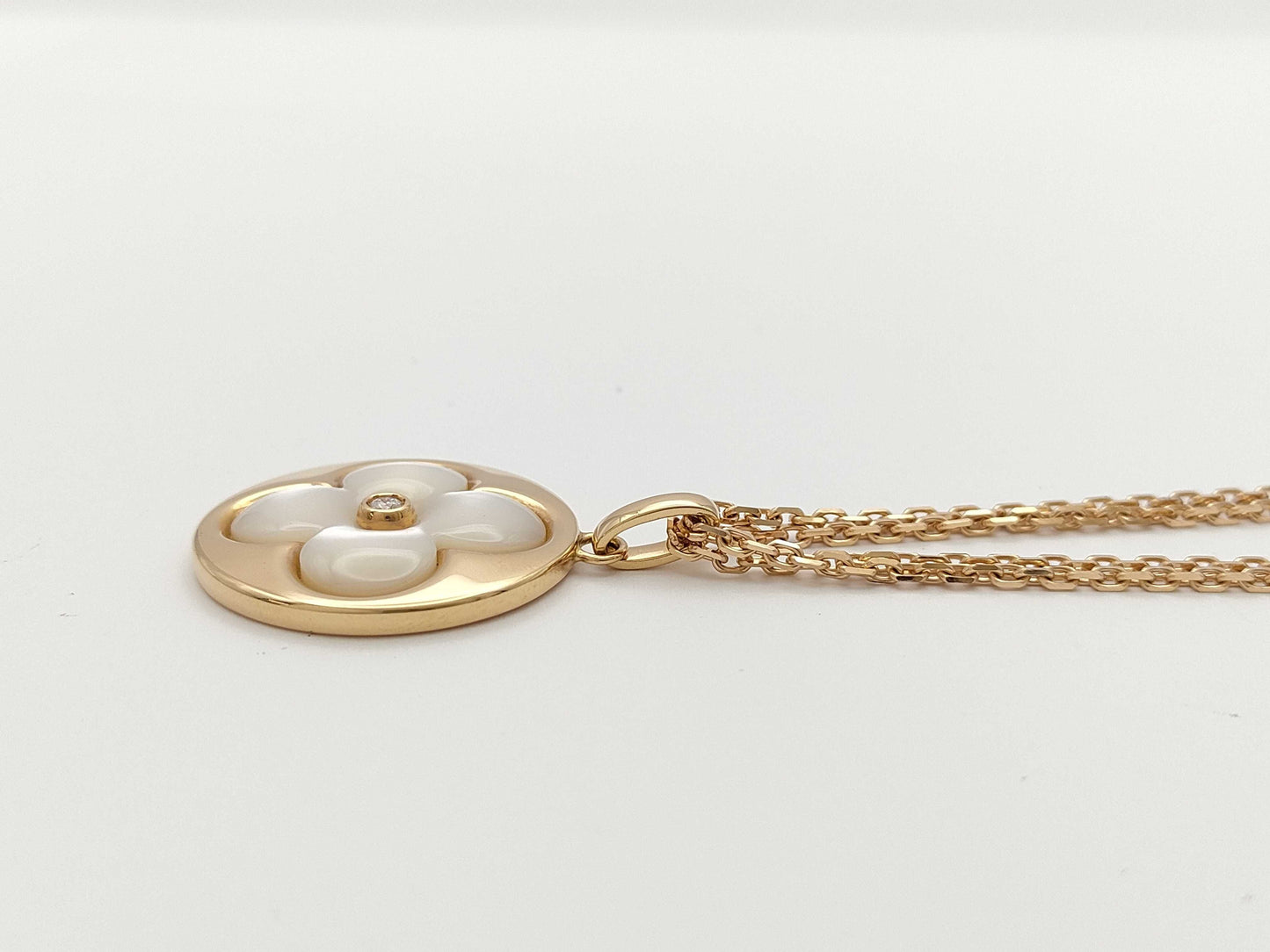 LOUIS VUITTON Star Blossom Shell Necklace, 1PD, PG, AU750, 21.2g